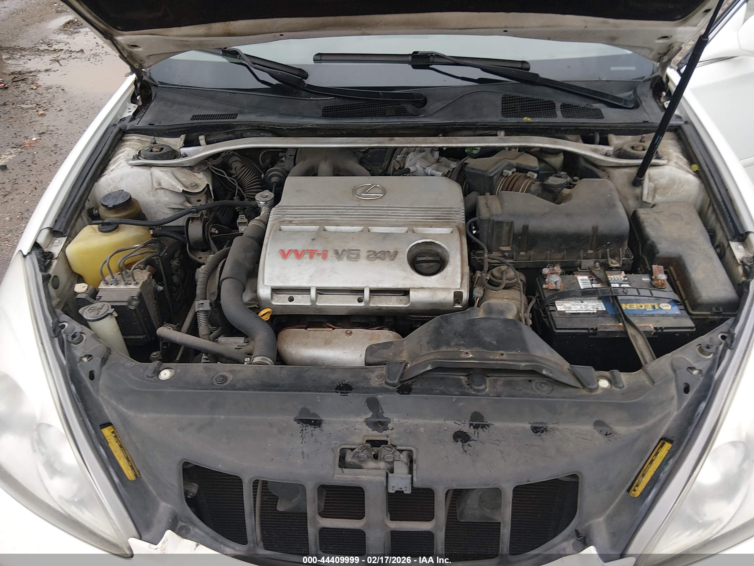 LEXUS ES image 10