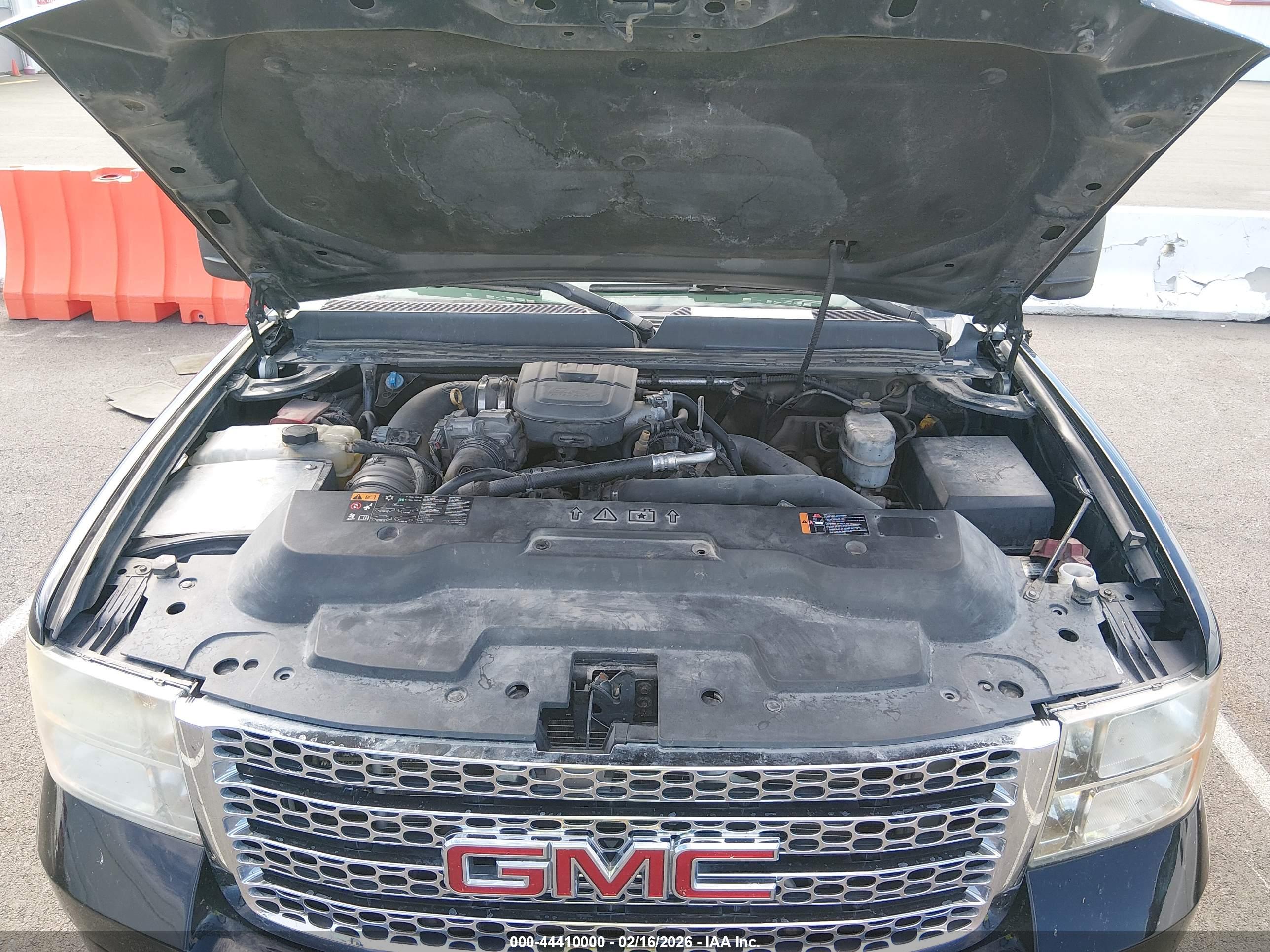 GMC SIERRA image 10