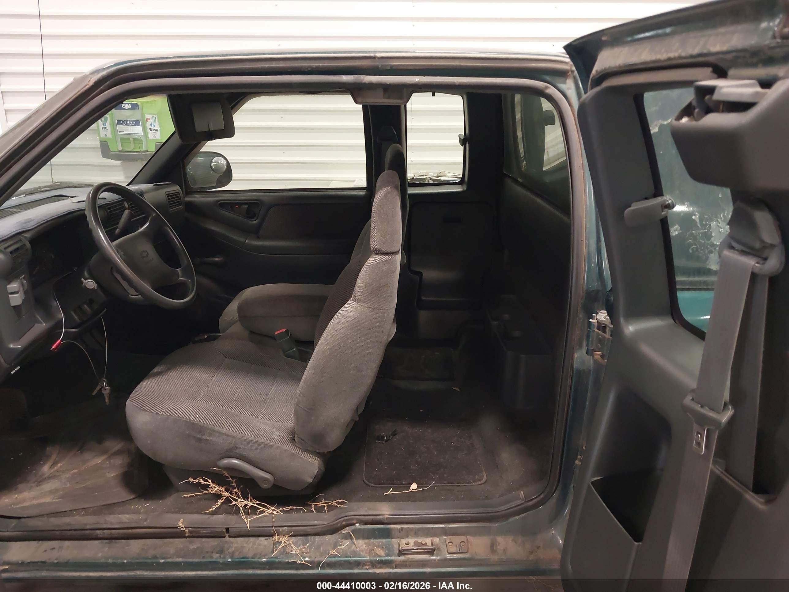 CHEVROLET S-10 image 8