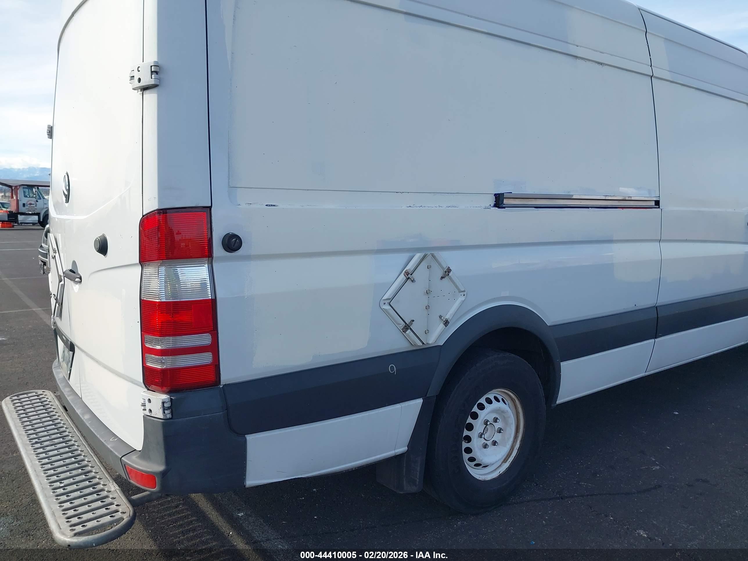 MERCEDES-BENZ SPRINTER image 6