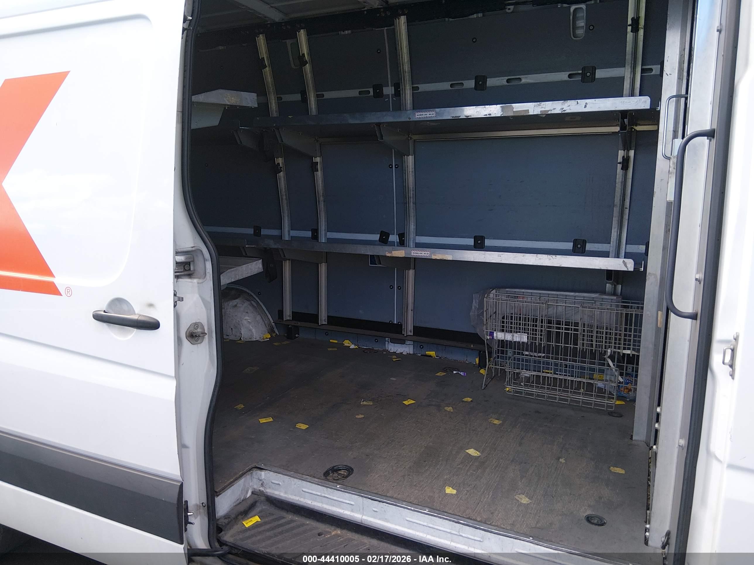 MERCEDES-BENZ SPRINTER image 8