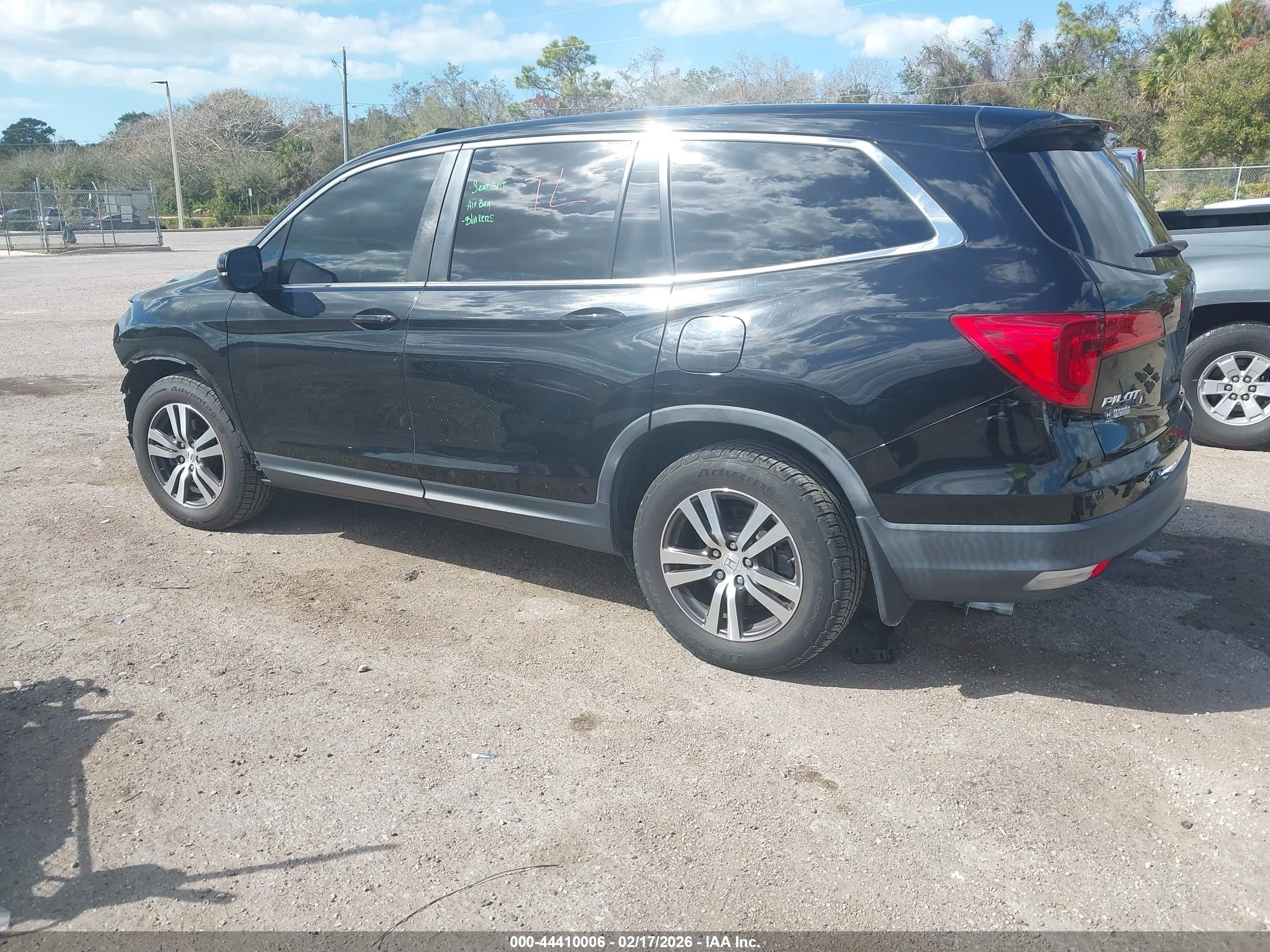 HONDA PILOT image 3