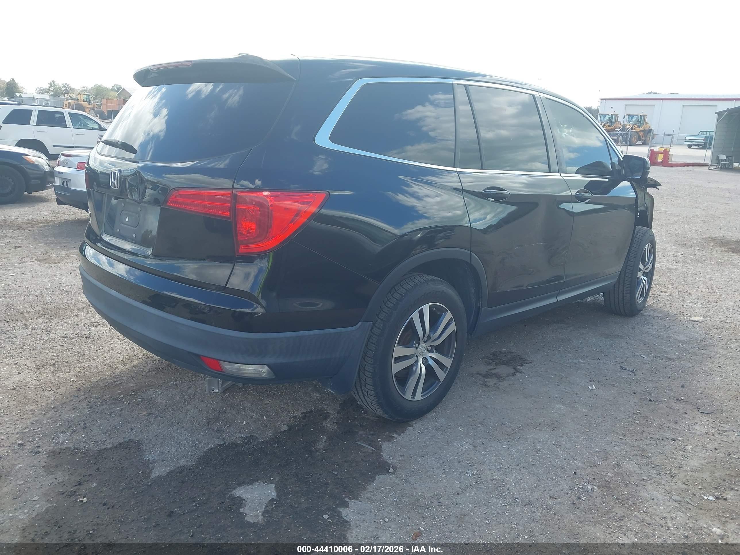 HONDA PILOT image 4