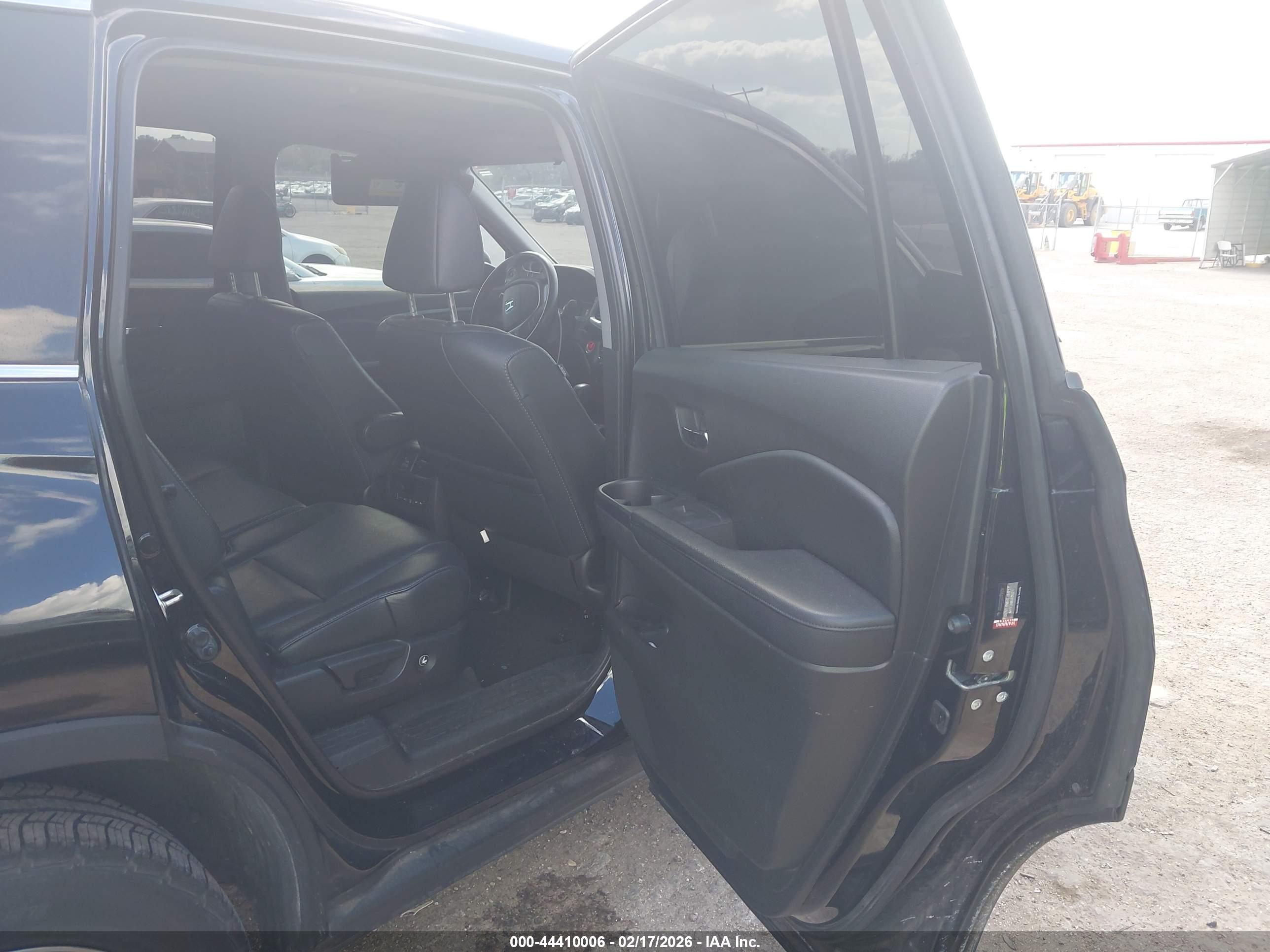HONDA PILOT image 8