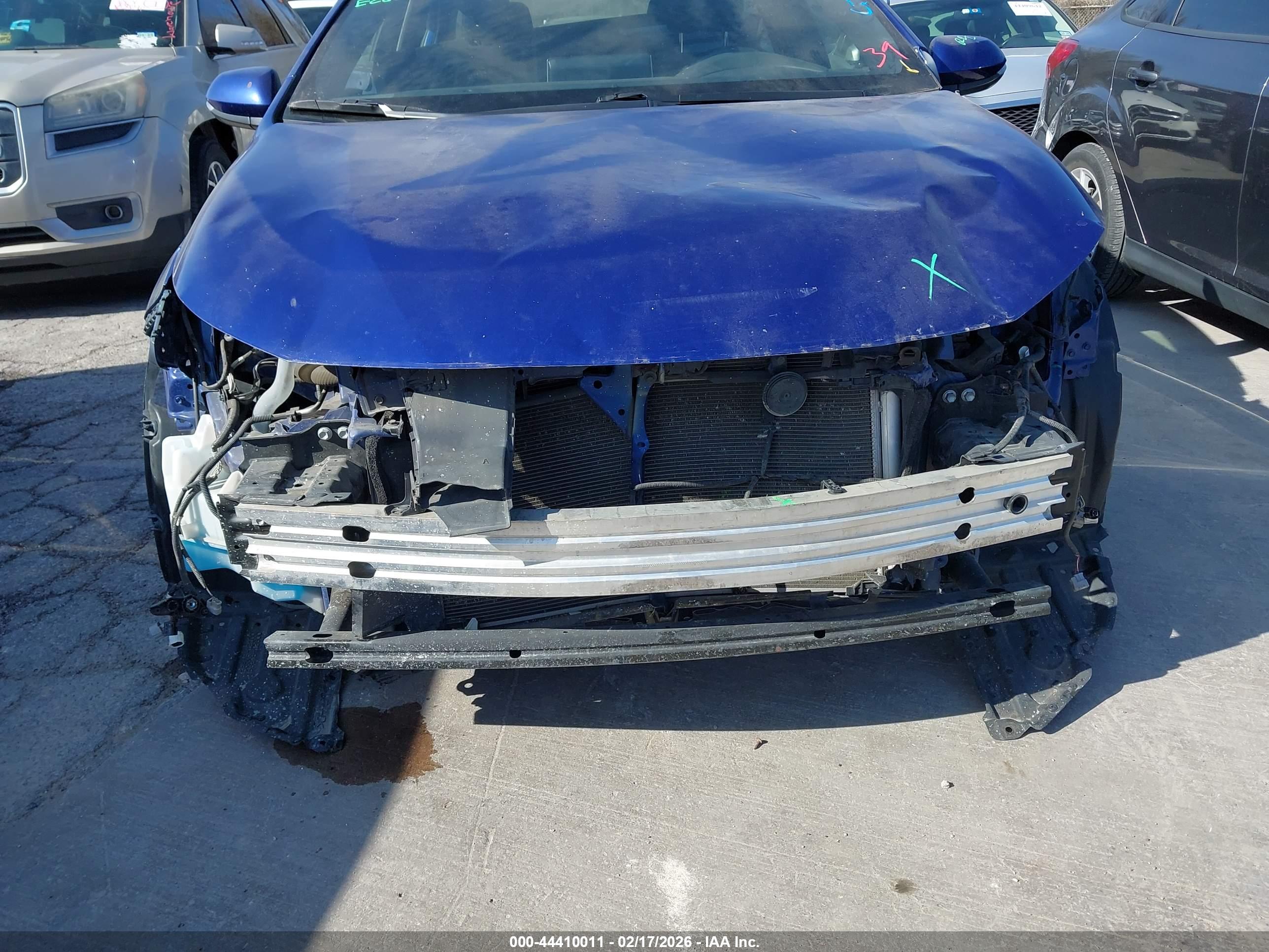 TOYOTA COROLLA image 6