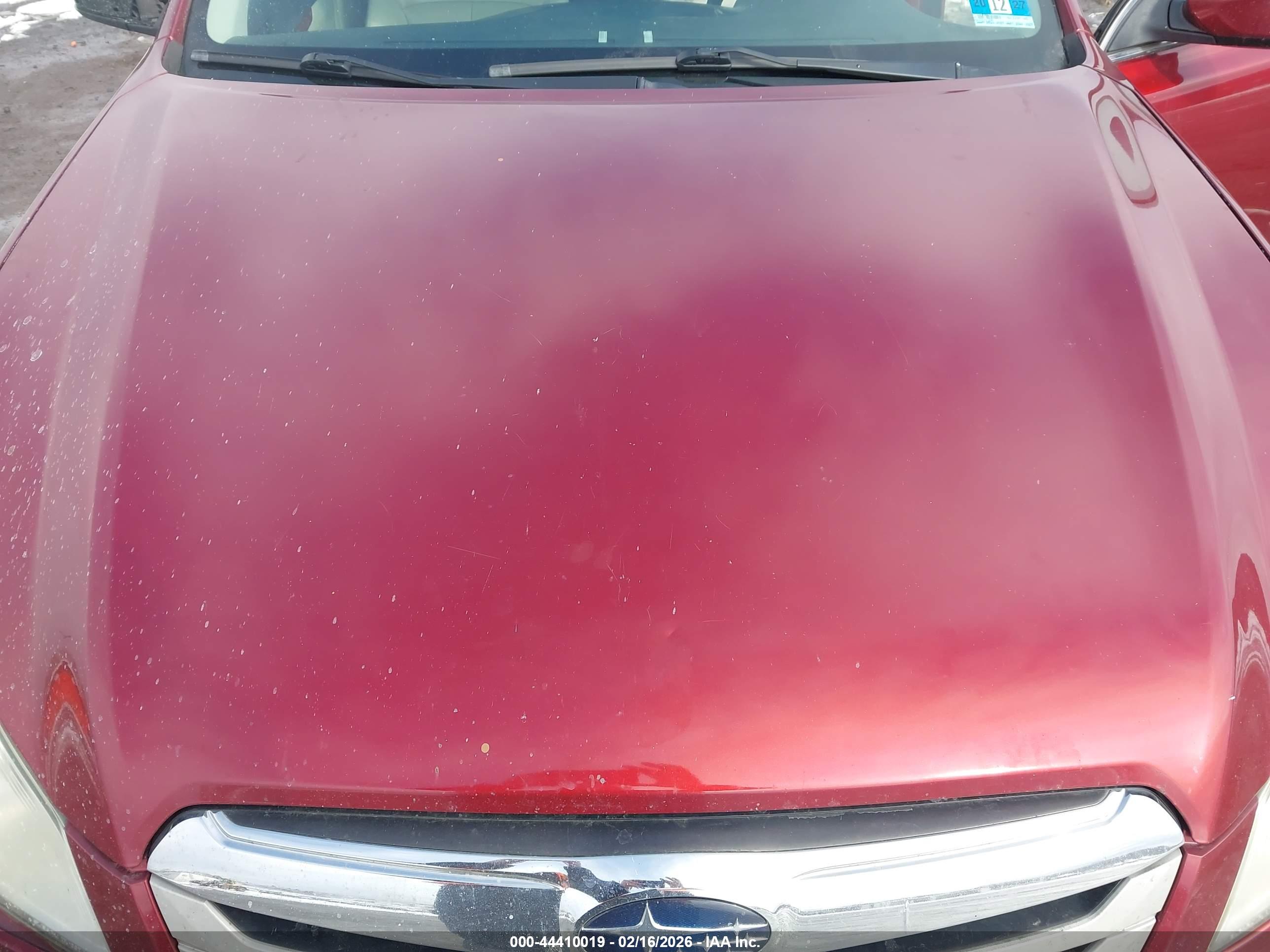SUBARU OUTBACK image 6