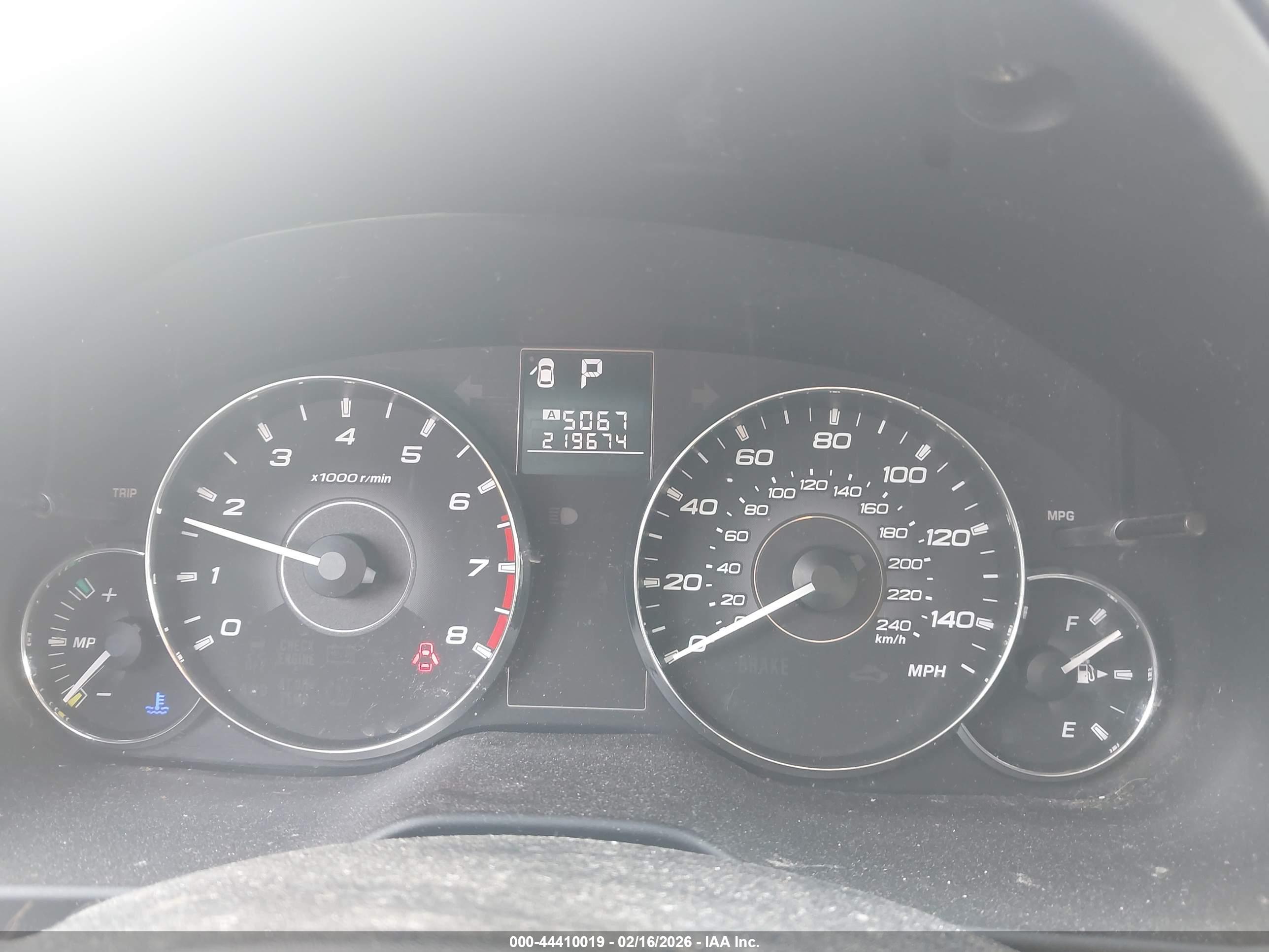 SUBARU OUTBACK image 7
