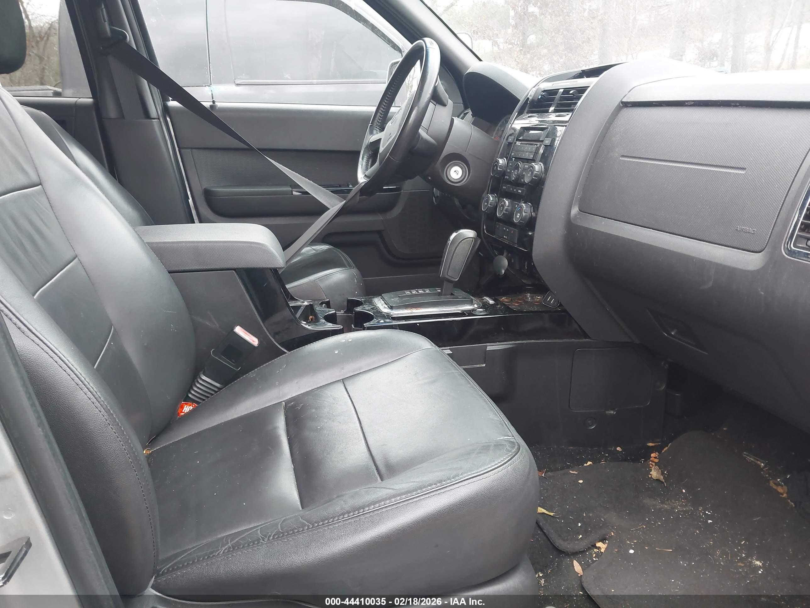 FORD ESCAPE image 5