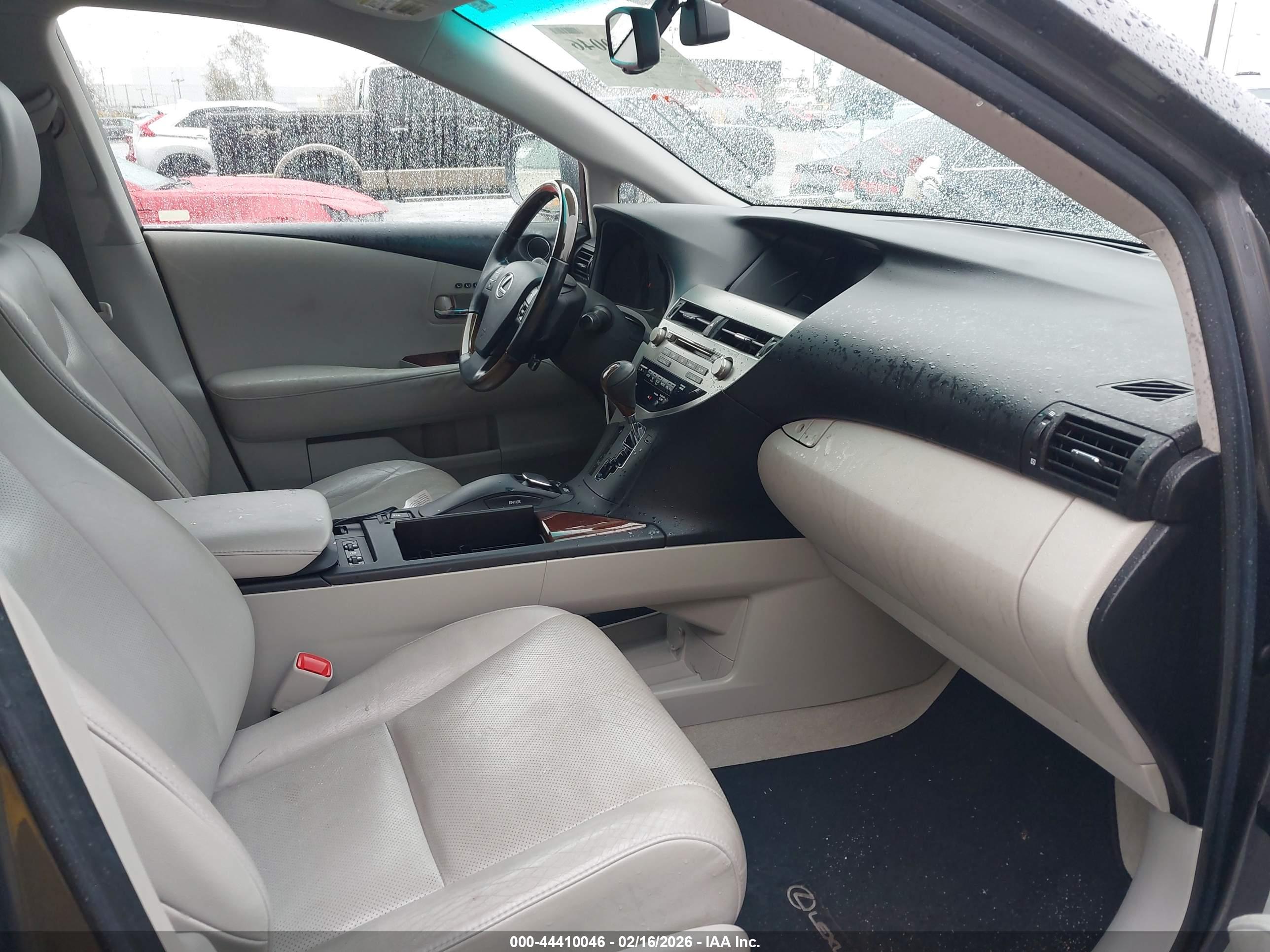 LEXUS RX image 5