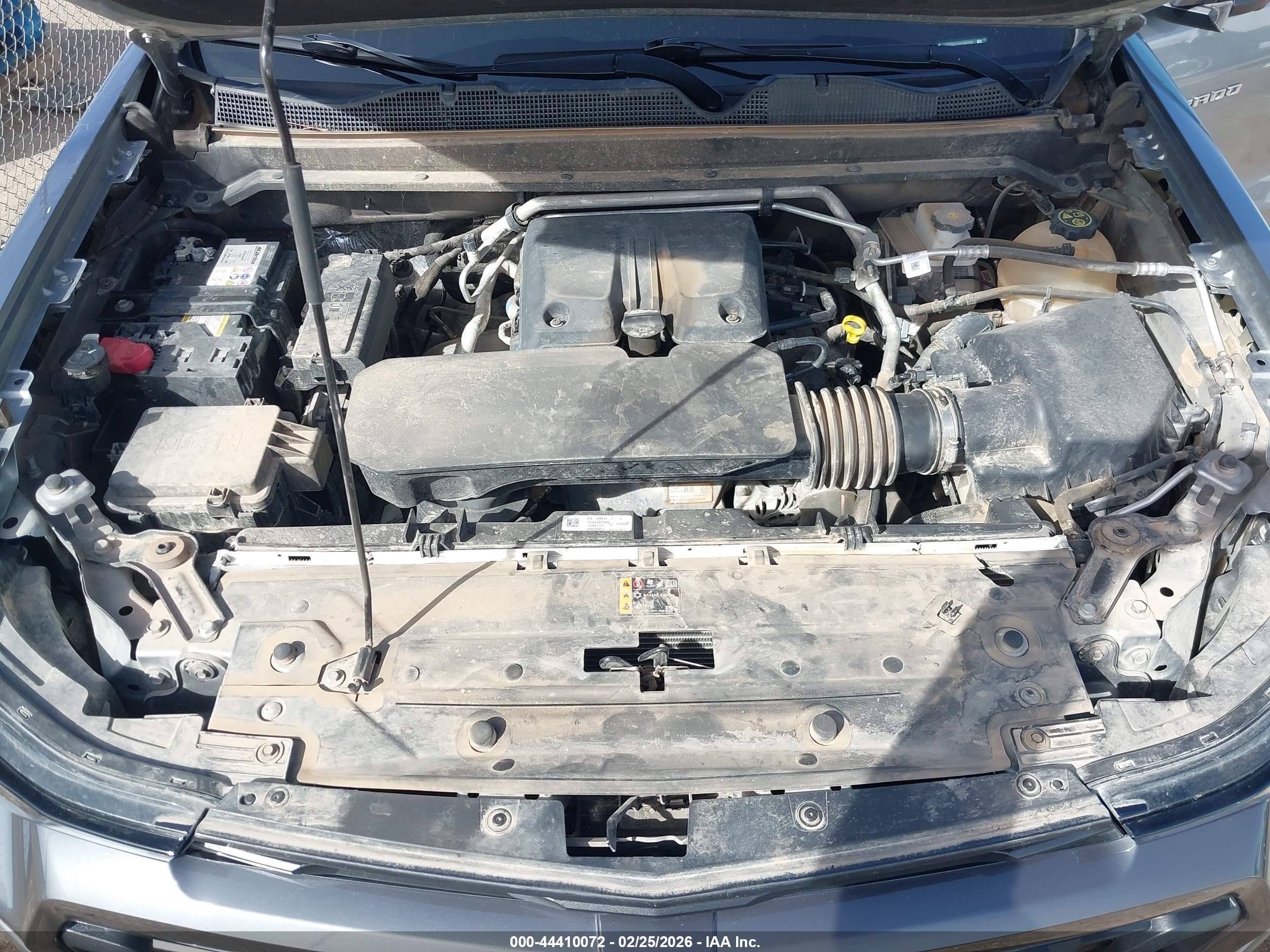 CHEVROLET COLORADO image 10