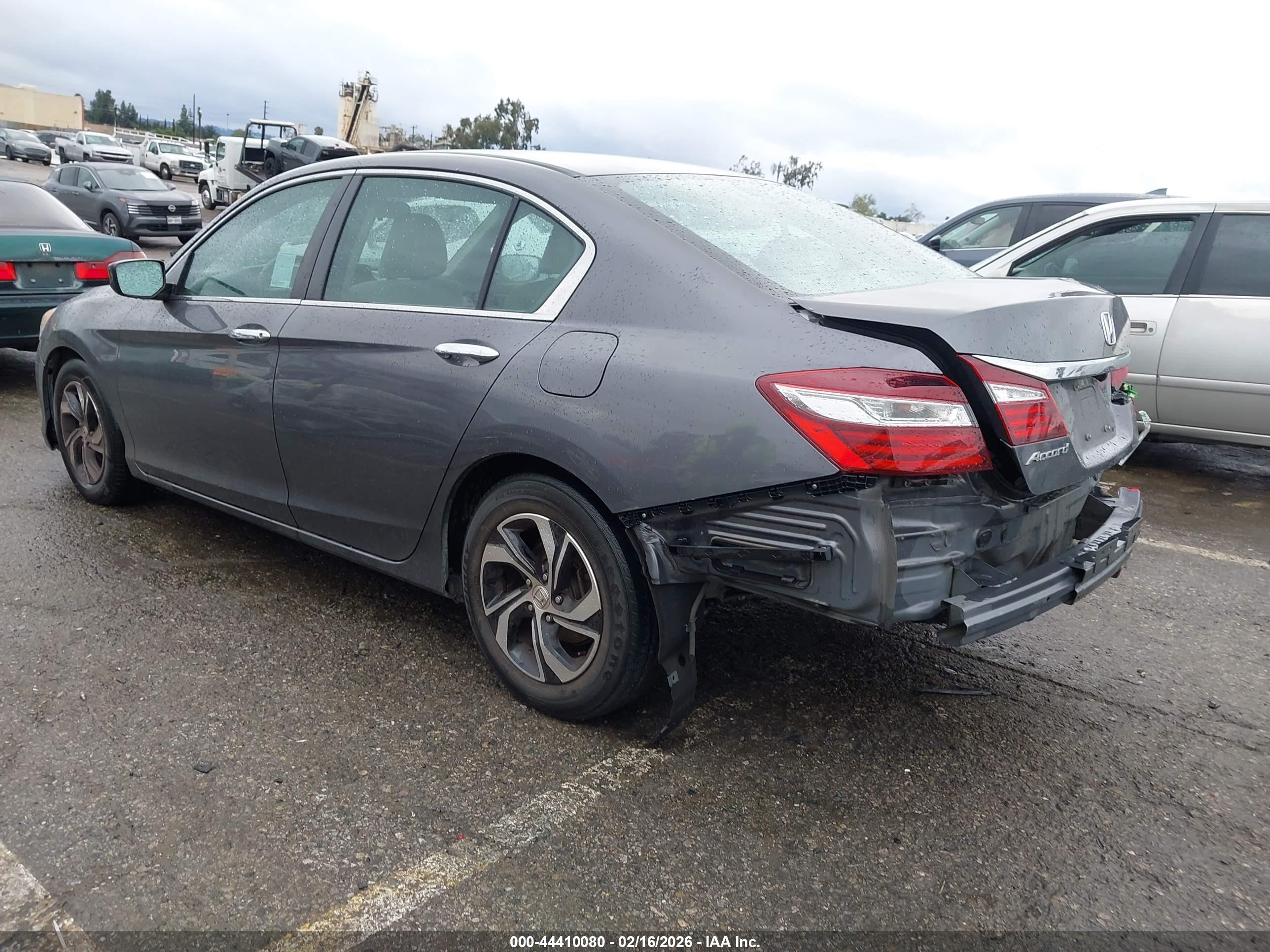 HONDA ACCORD image 3