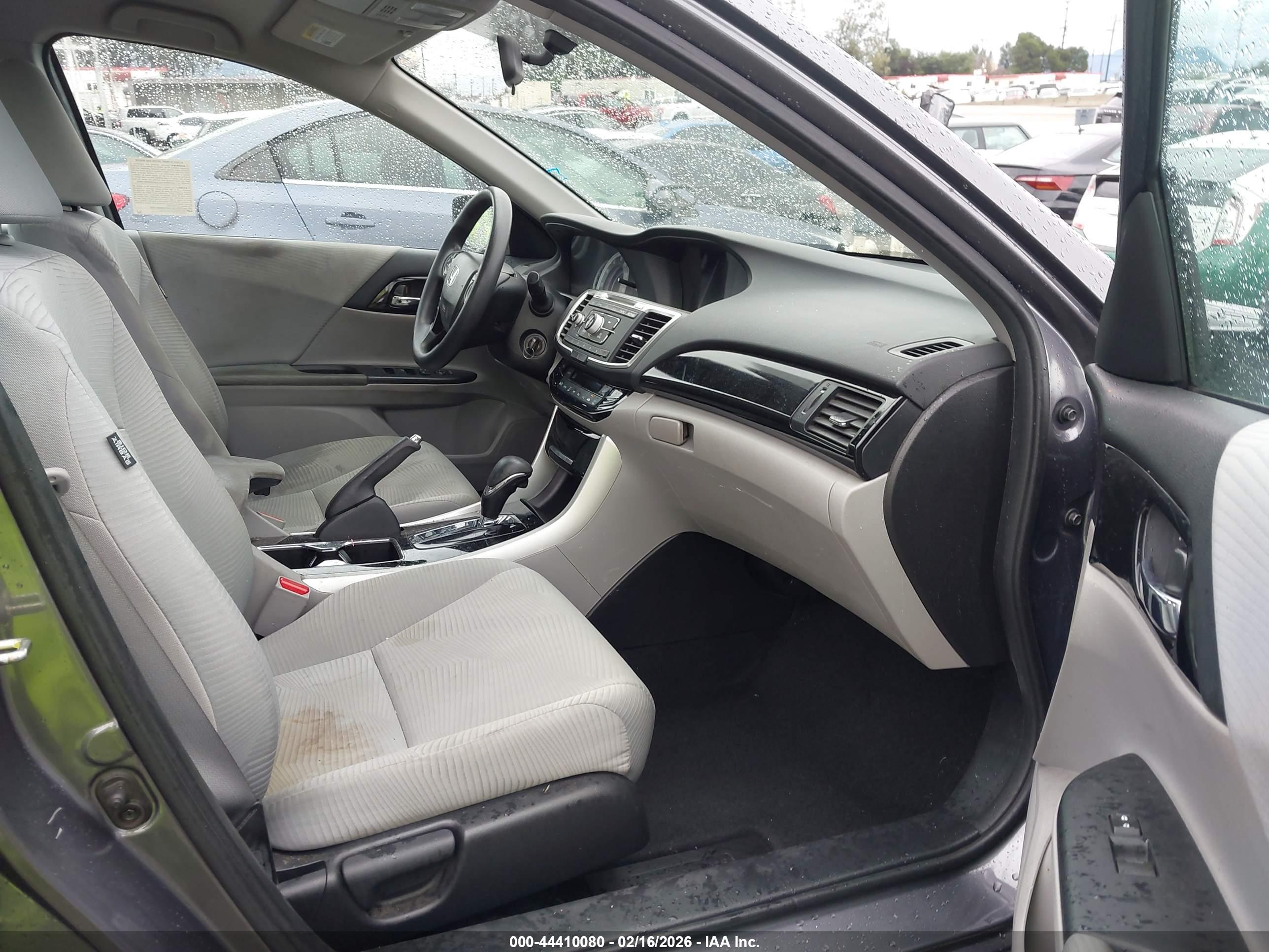 HONDA ACCORD image 5