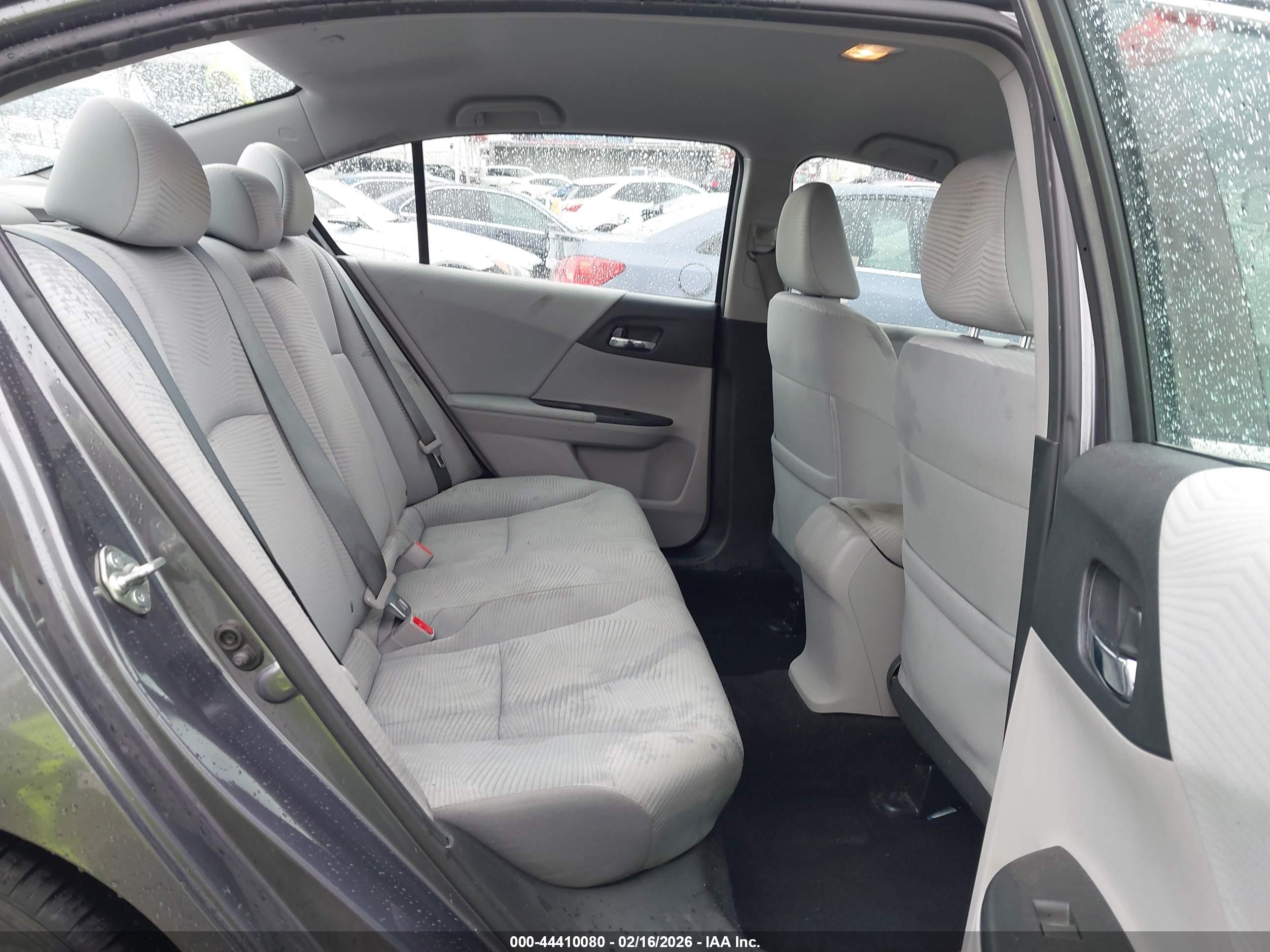 HONDA ACCORD image 8