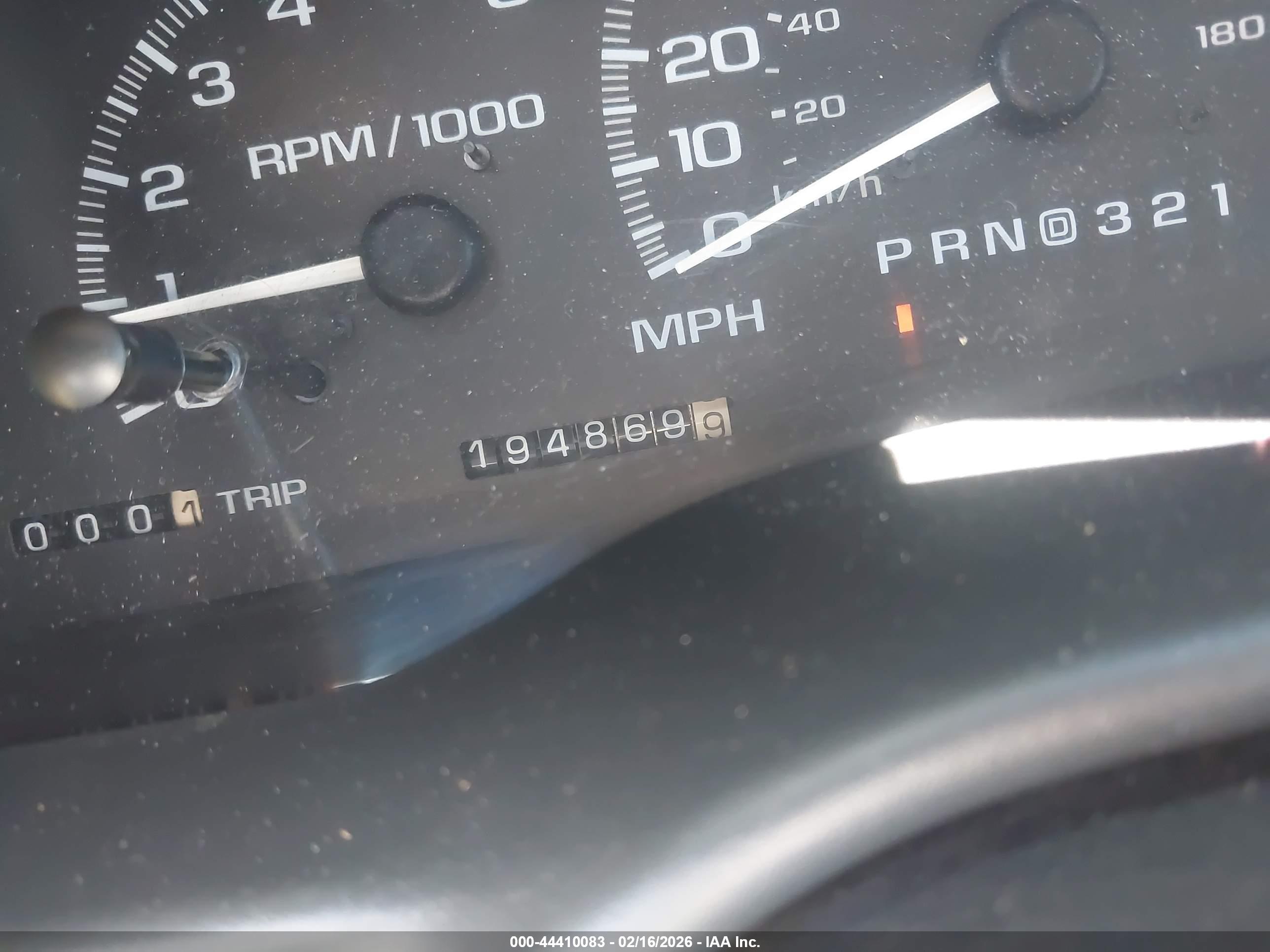 GMC YUKON image 7