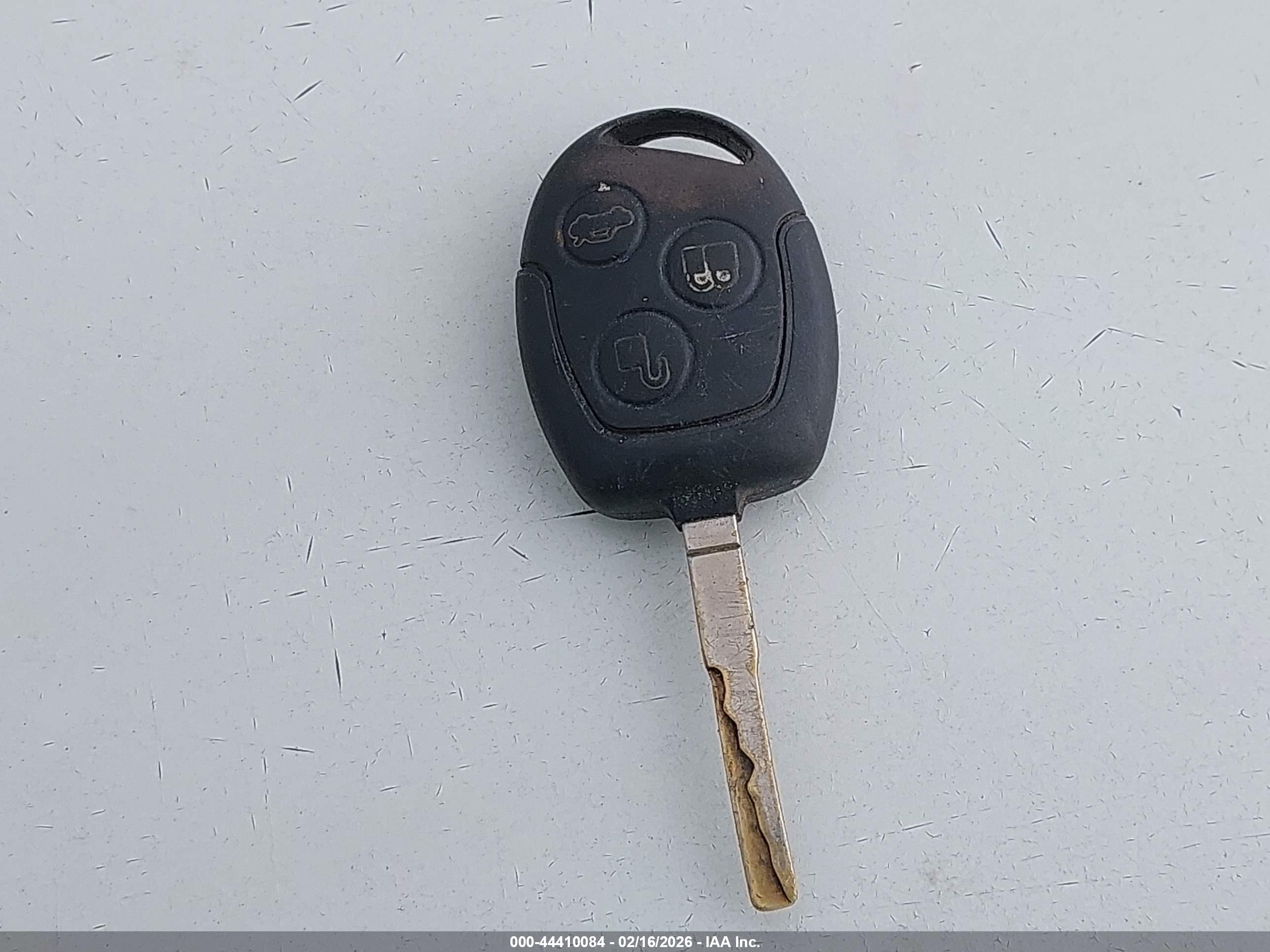 FORD FIESTA image 11