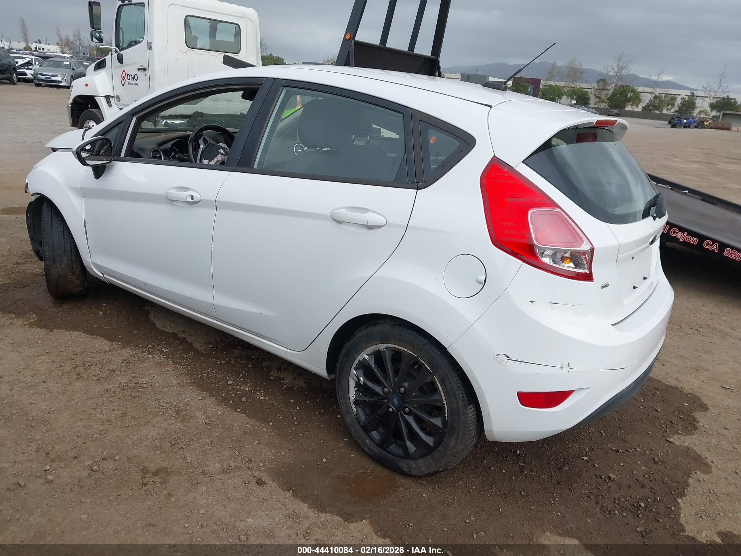 FORD FIESTA image 3