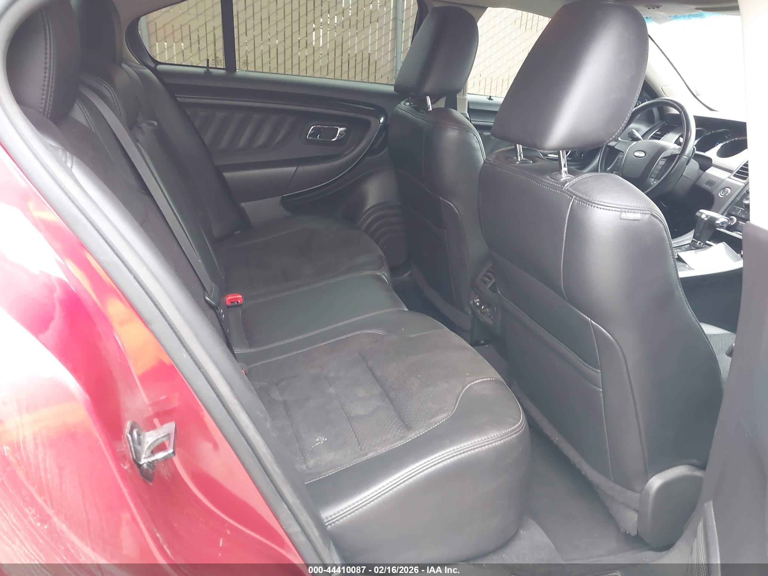 FORD TAURUS image 8