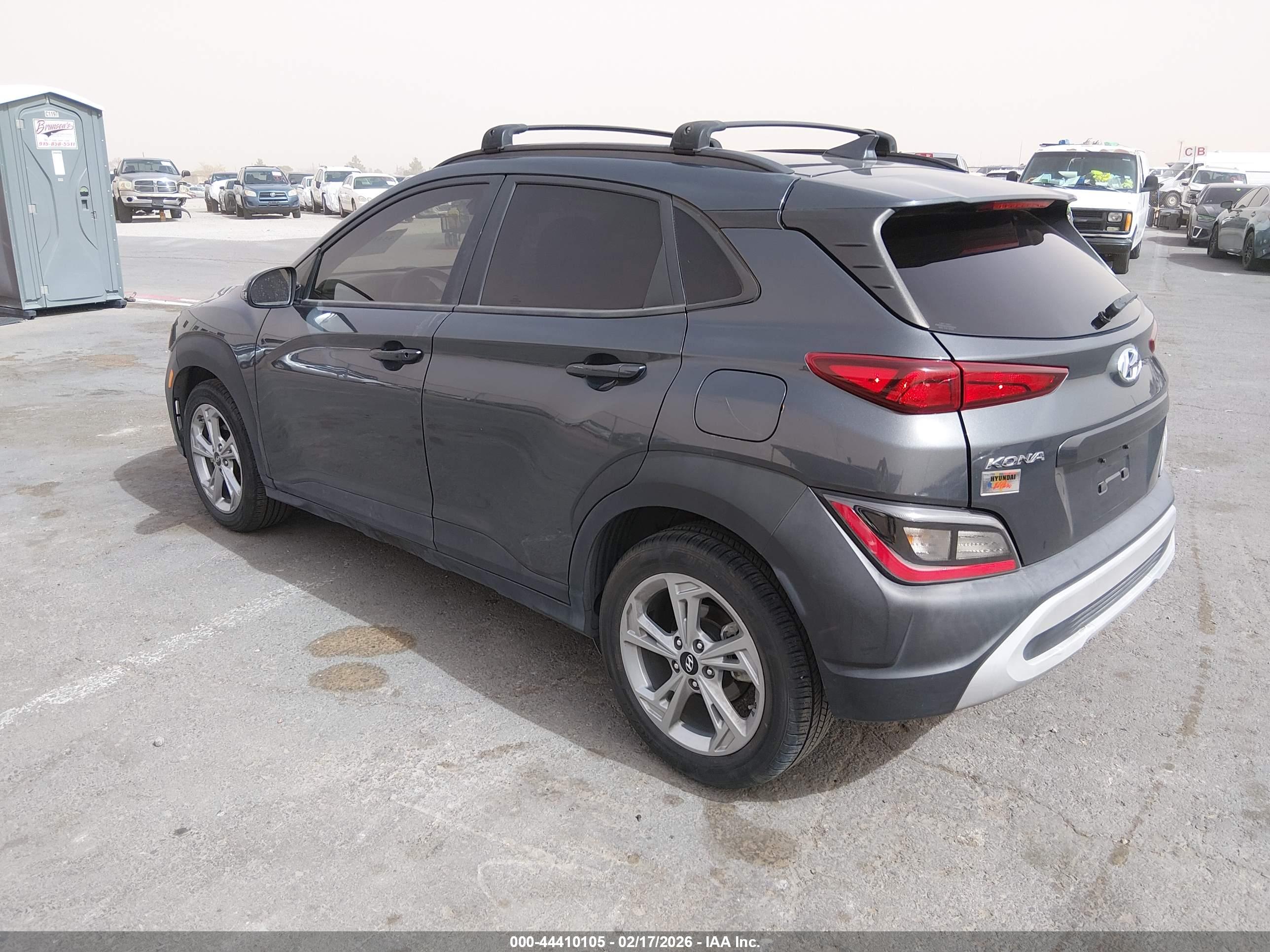 HYUNDAI KONA image 3