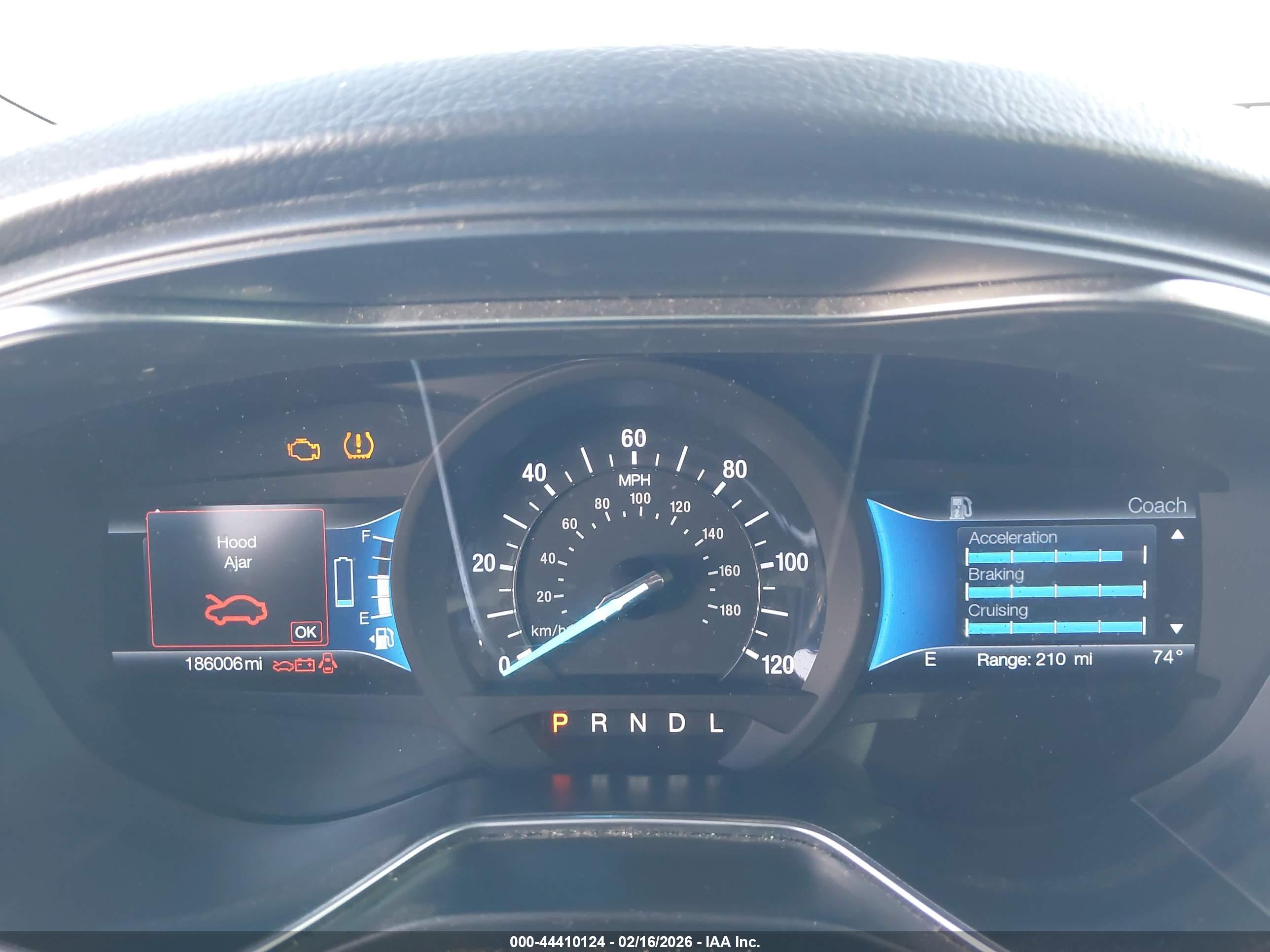 FORD FUSION image 7