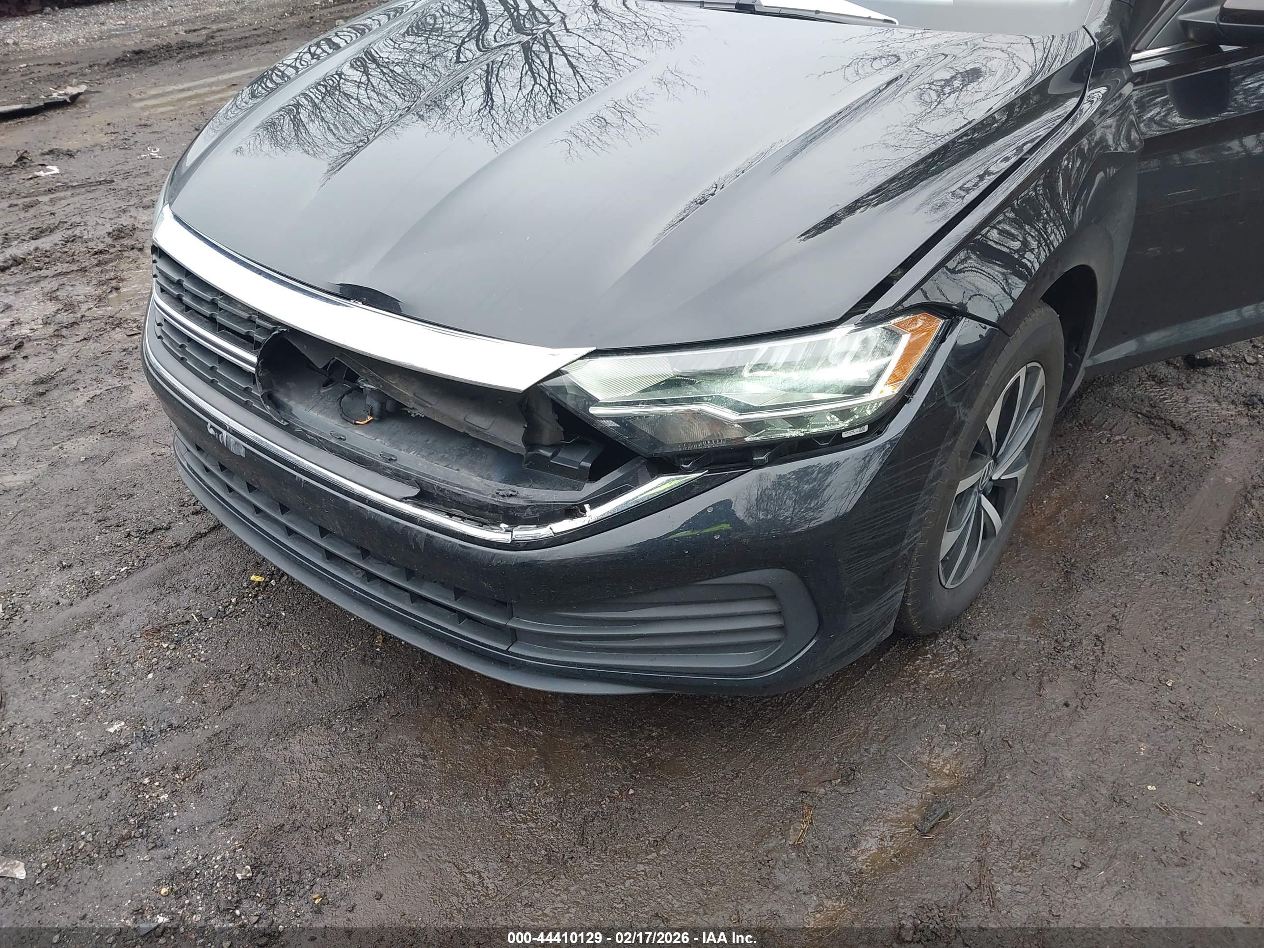 VOLKSWAGEN JETTA image 6