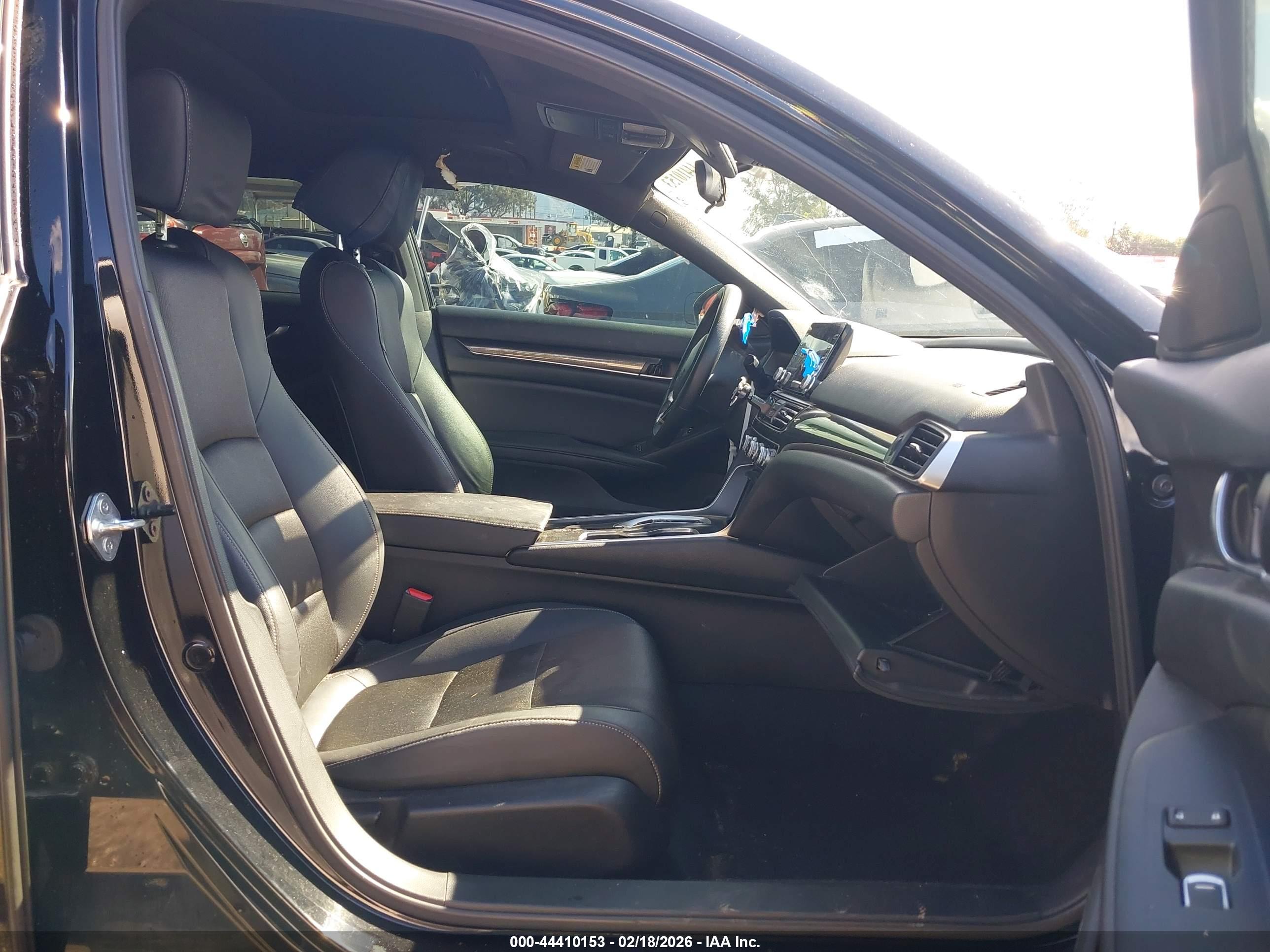 HONDA ACCORD image 5