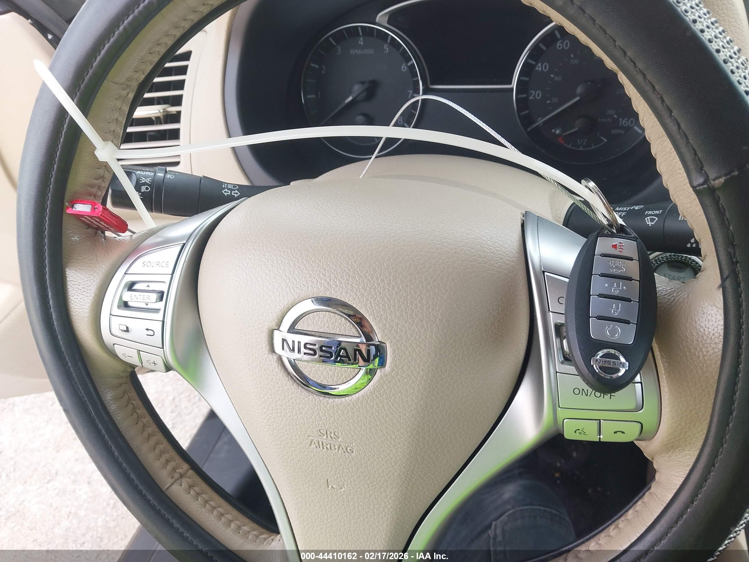 NISSAN ALTIMA image 11