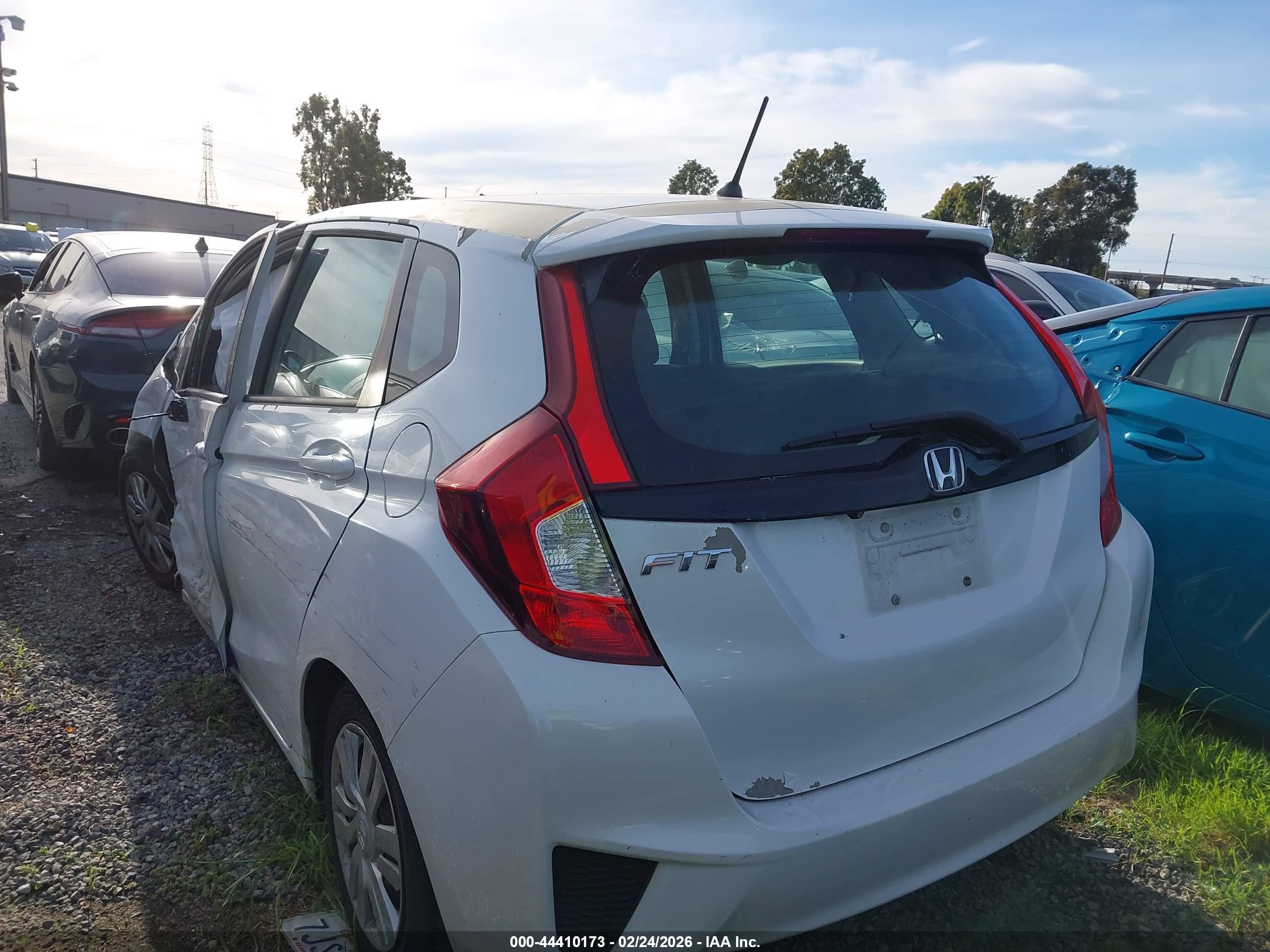 HONDA FIT image 3