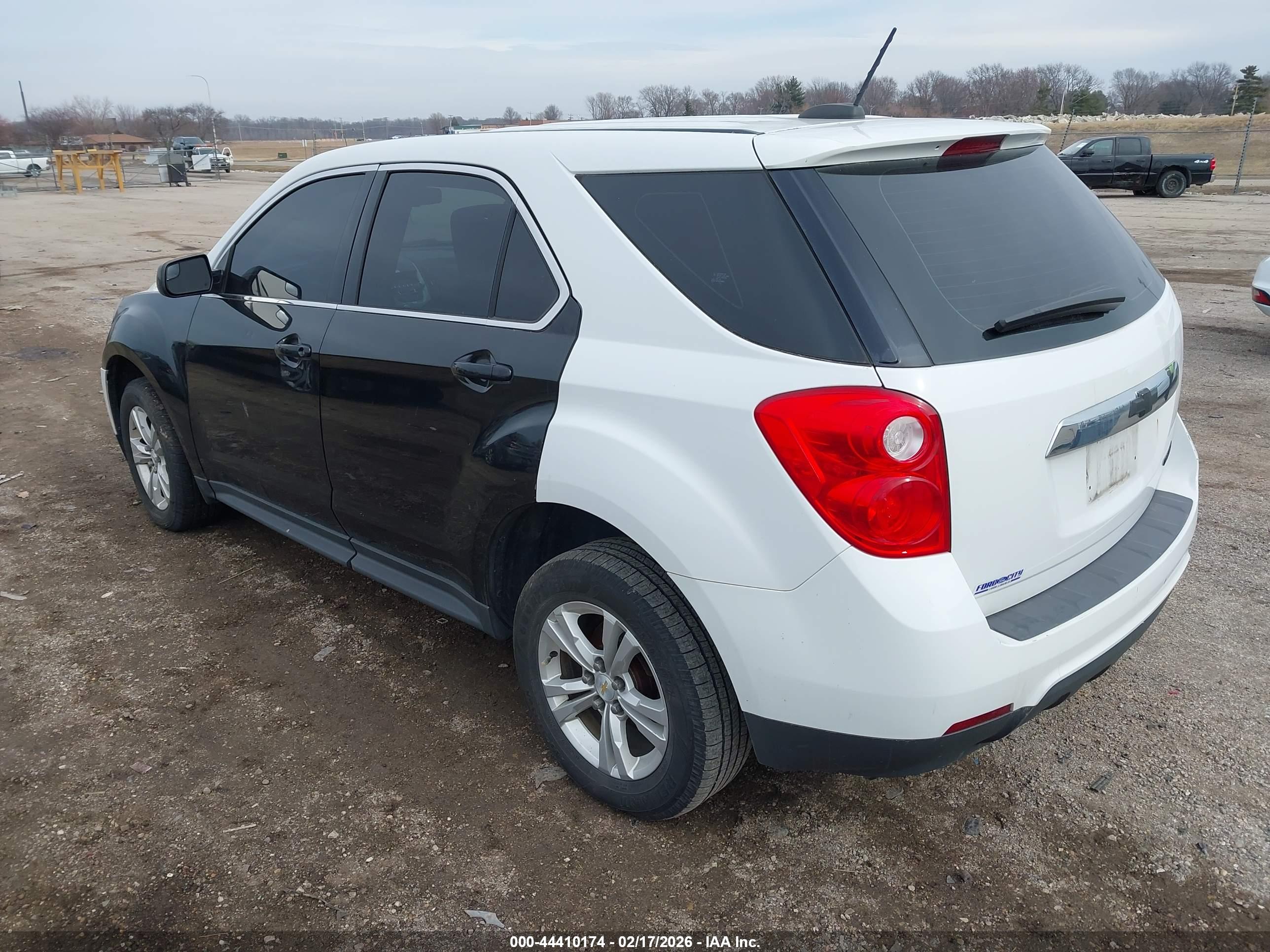 CHEVROLET EQUINOX image 3