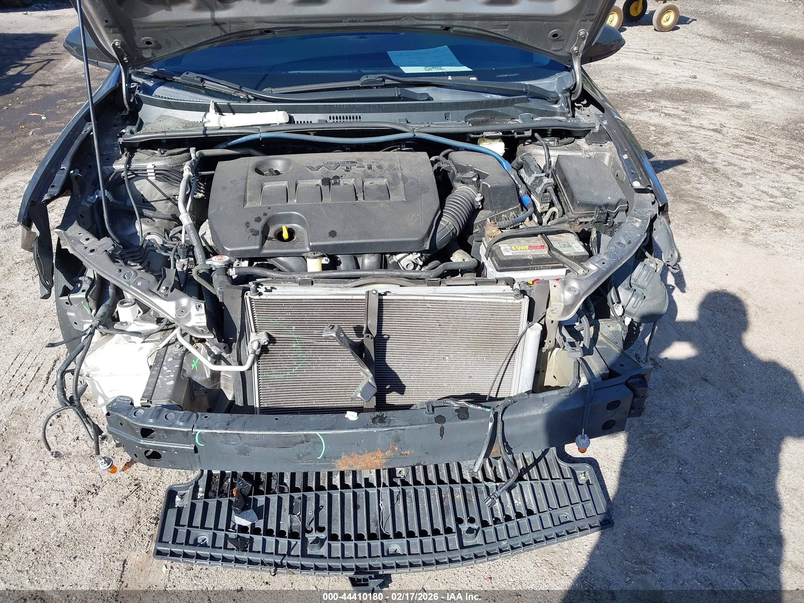 TOYOTA COROLLA image 10