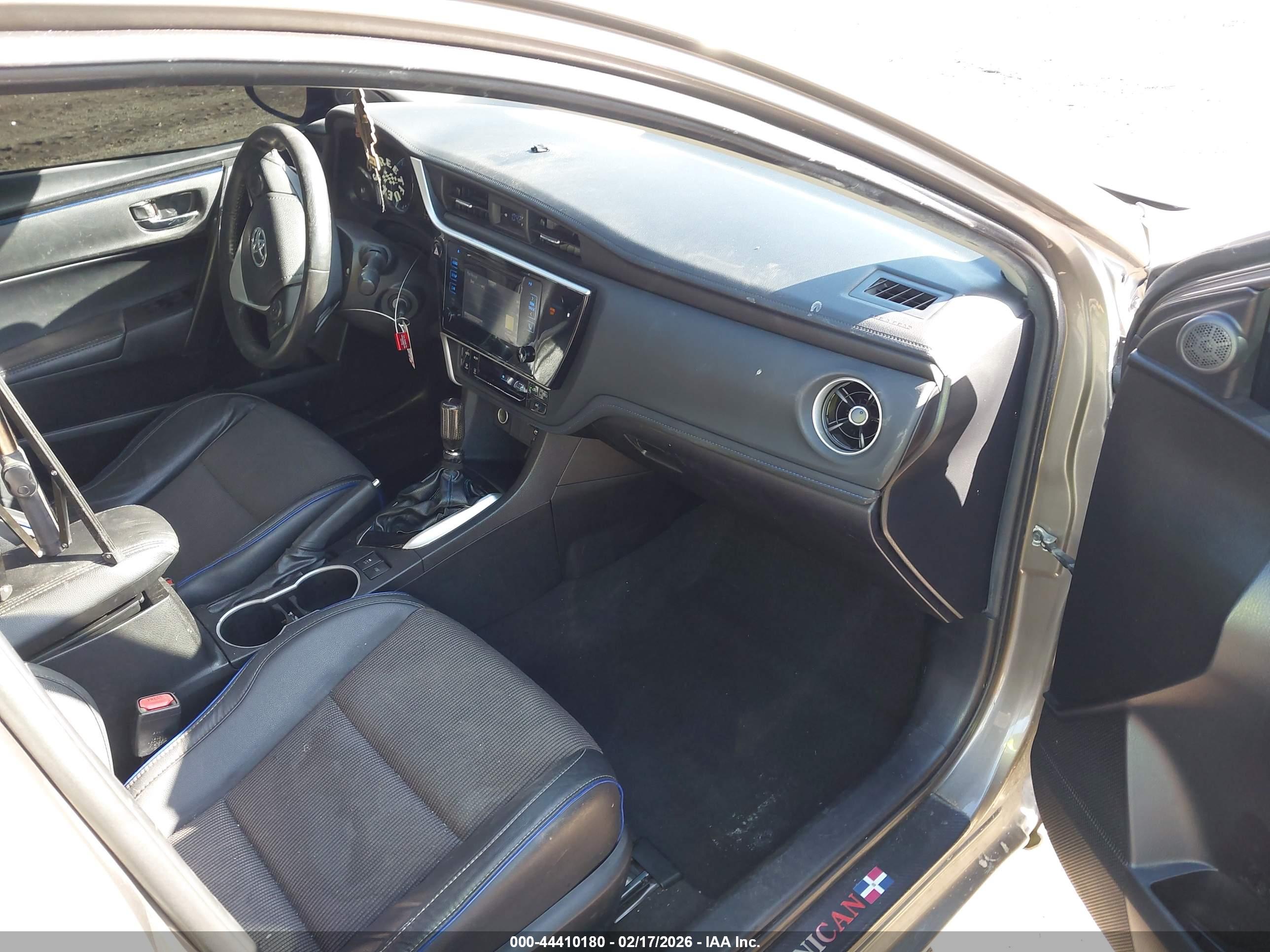 TOYOTA COROLLA image 5