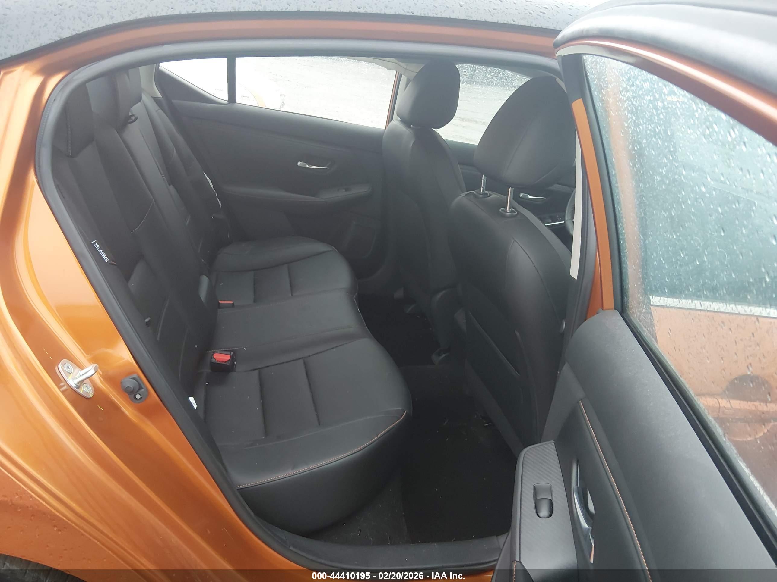 NISSAN SENTRA image 8