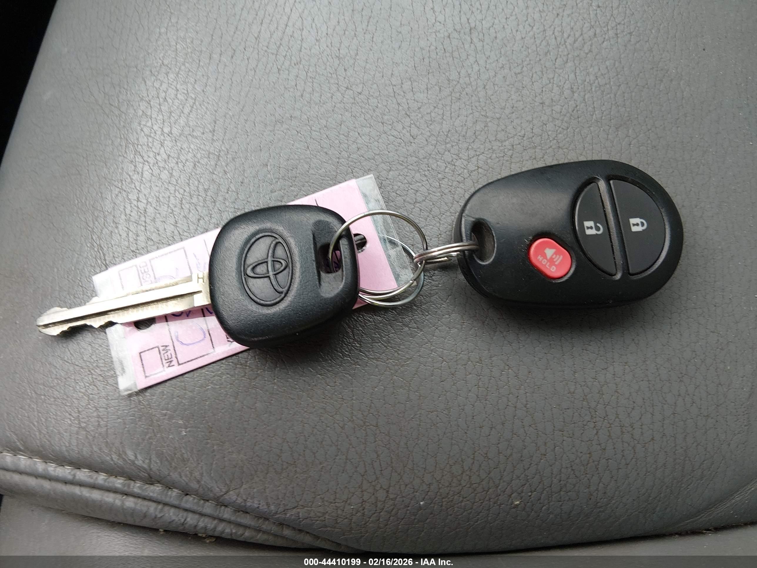 TOYOTA SEQUOIA image 11