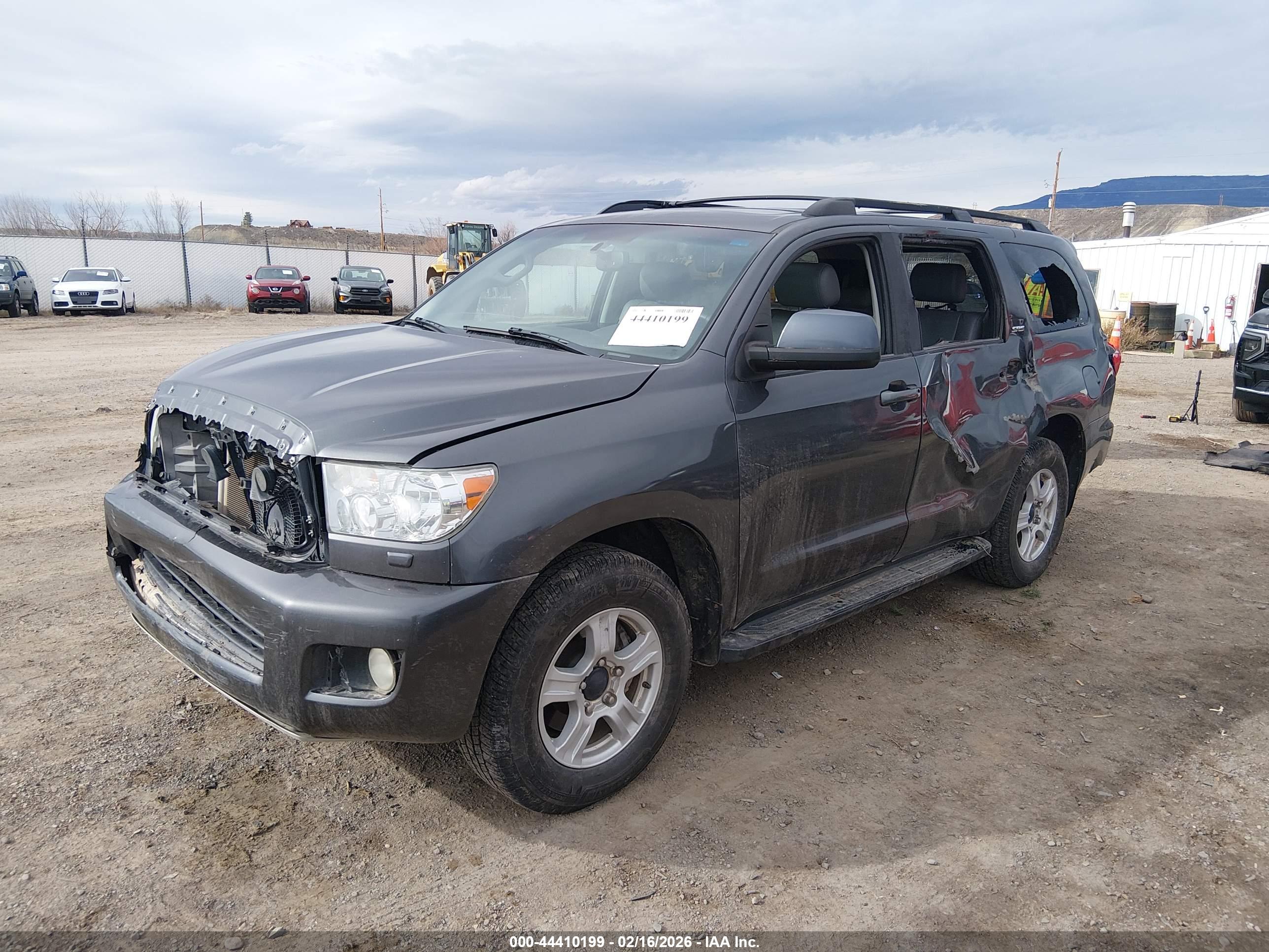 TOYOTA SEQUOIA image 2