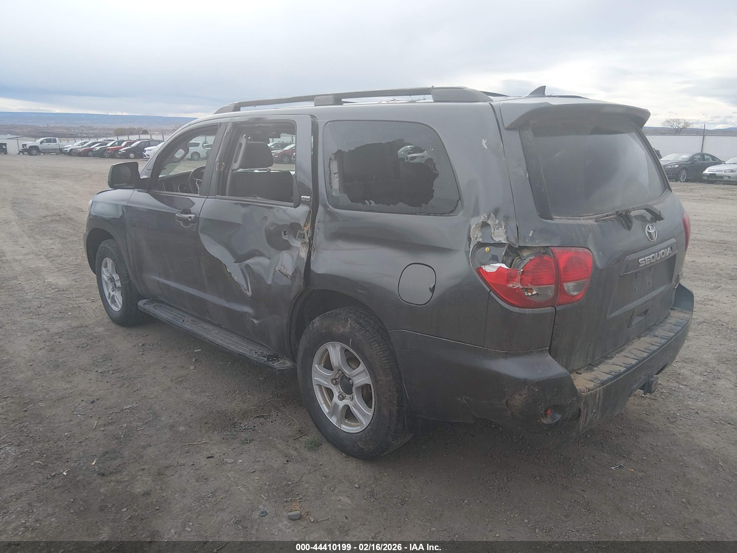 TOYOTA SEQUOIA image 3