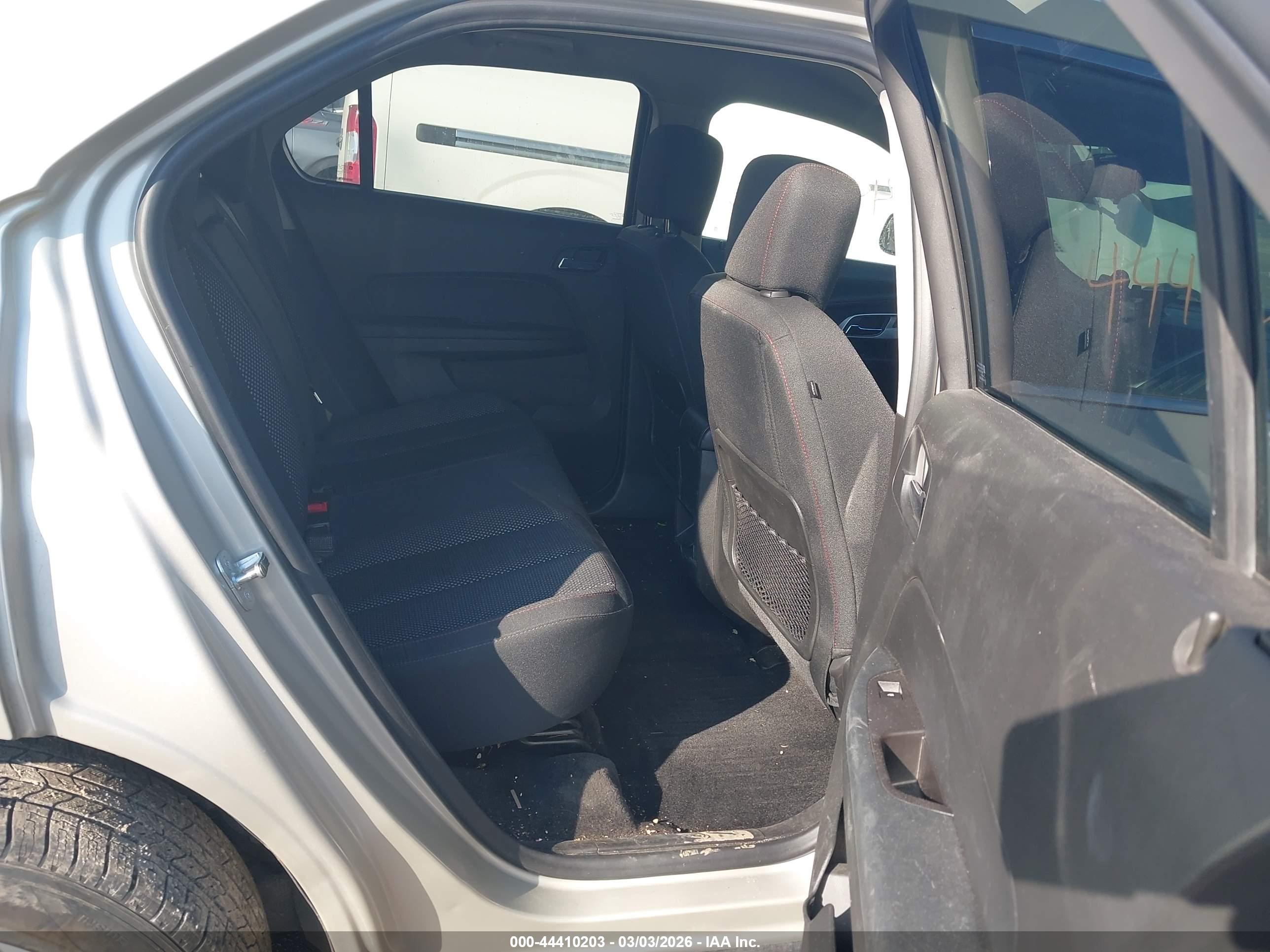 CHEVROLET EQUINOX image 8