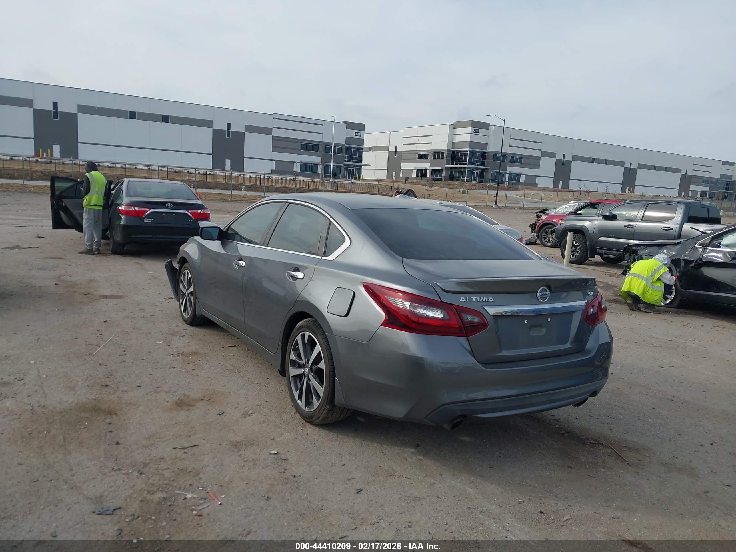 NISSAN ALTIMA image 3
