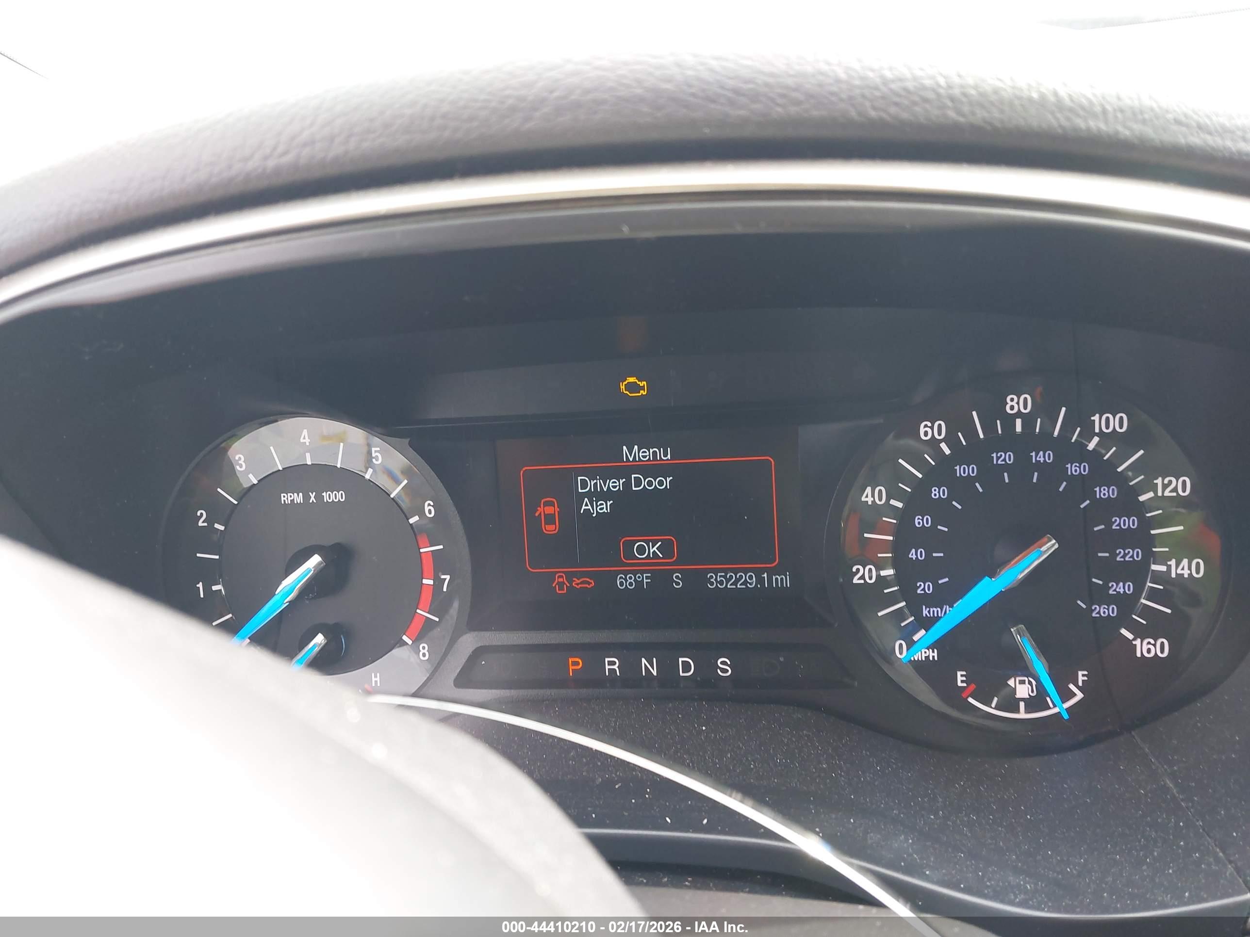 FORD FUSION image 7