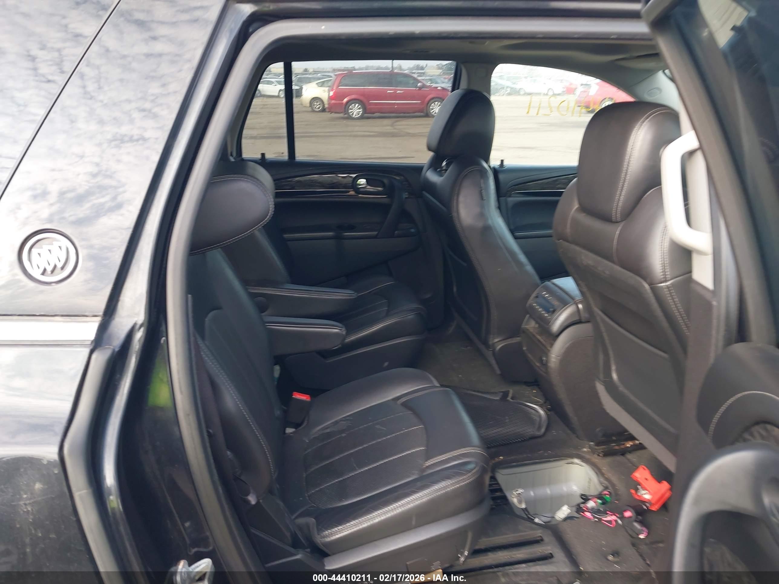 BUICK ENCLAVE image 8