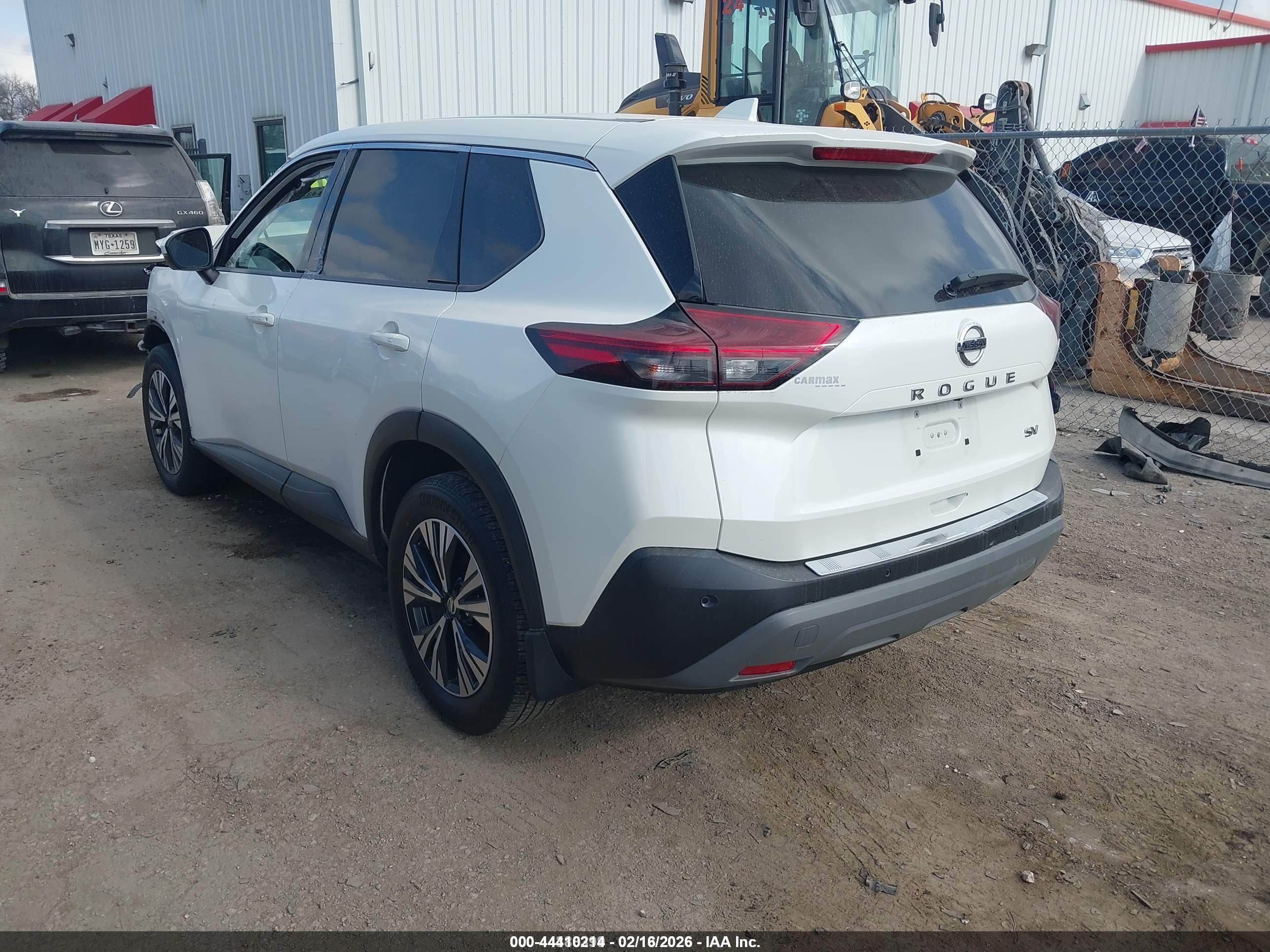 NISSAN ROGUE image 3
