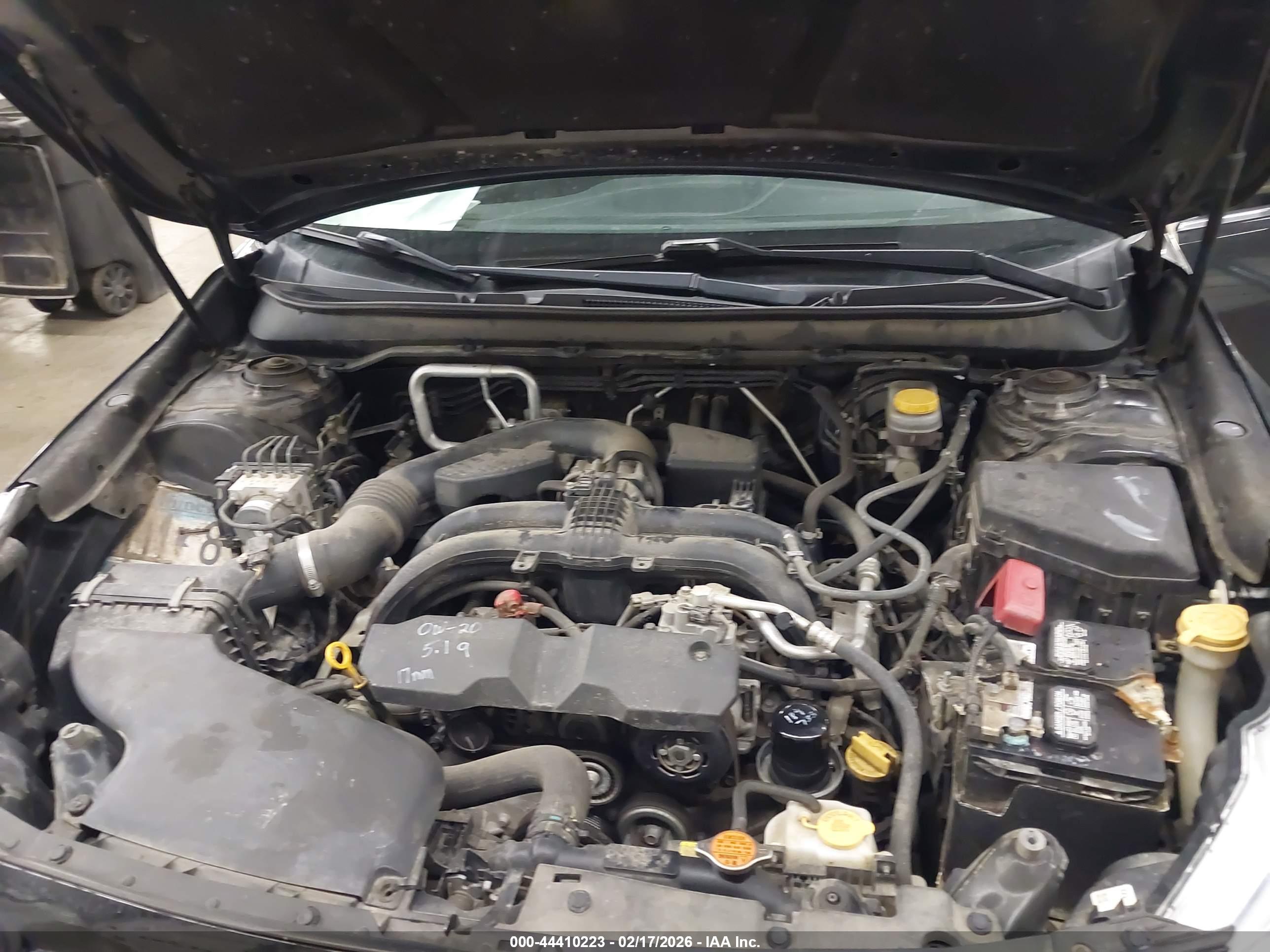 SUBARU OUTBACK image 10
