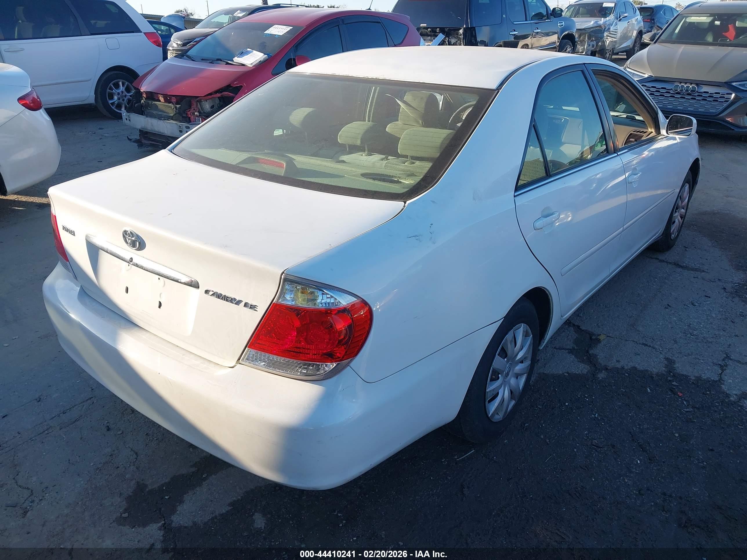 TOYOTA CAMRY image 4