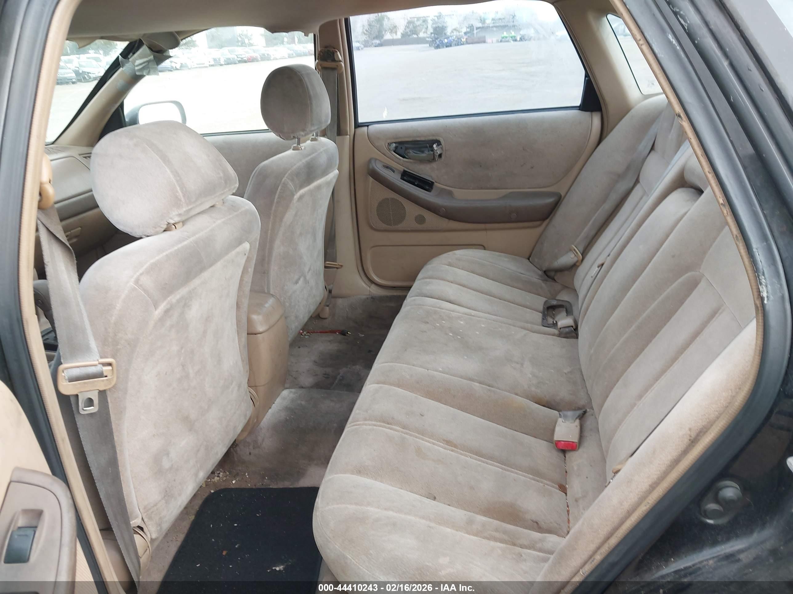 TOYOTA AVALON image 8