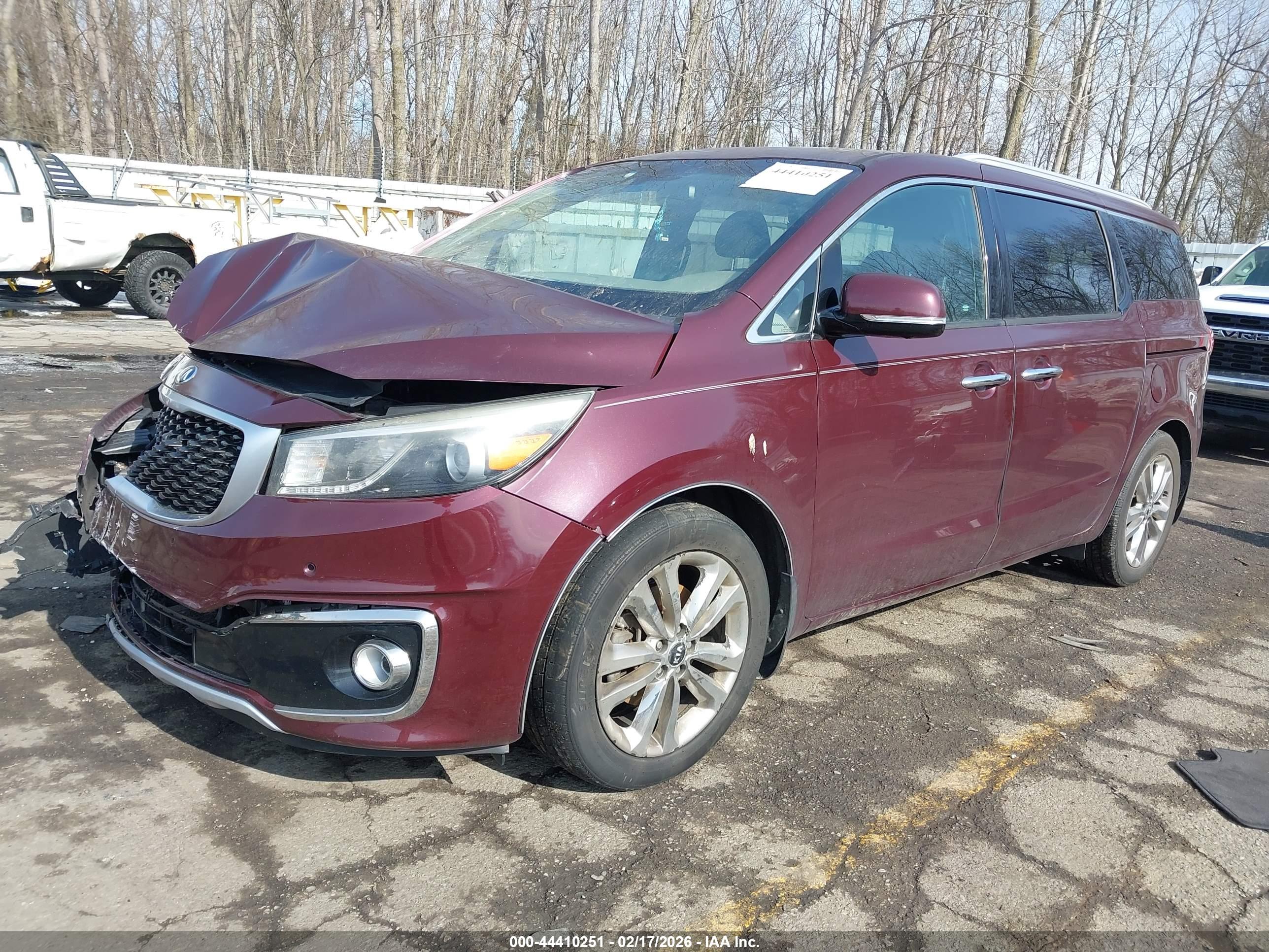 KIA SEDONA image 2