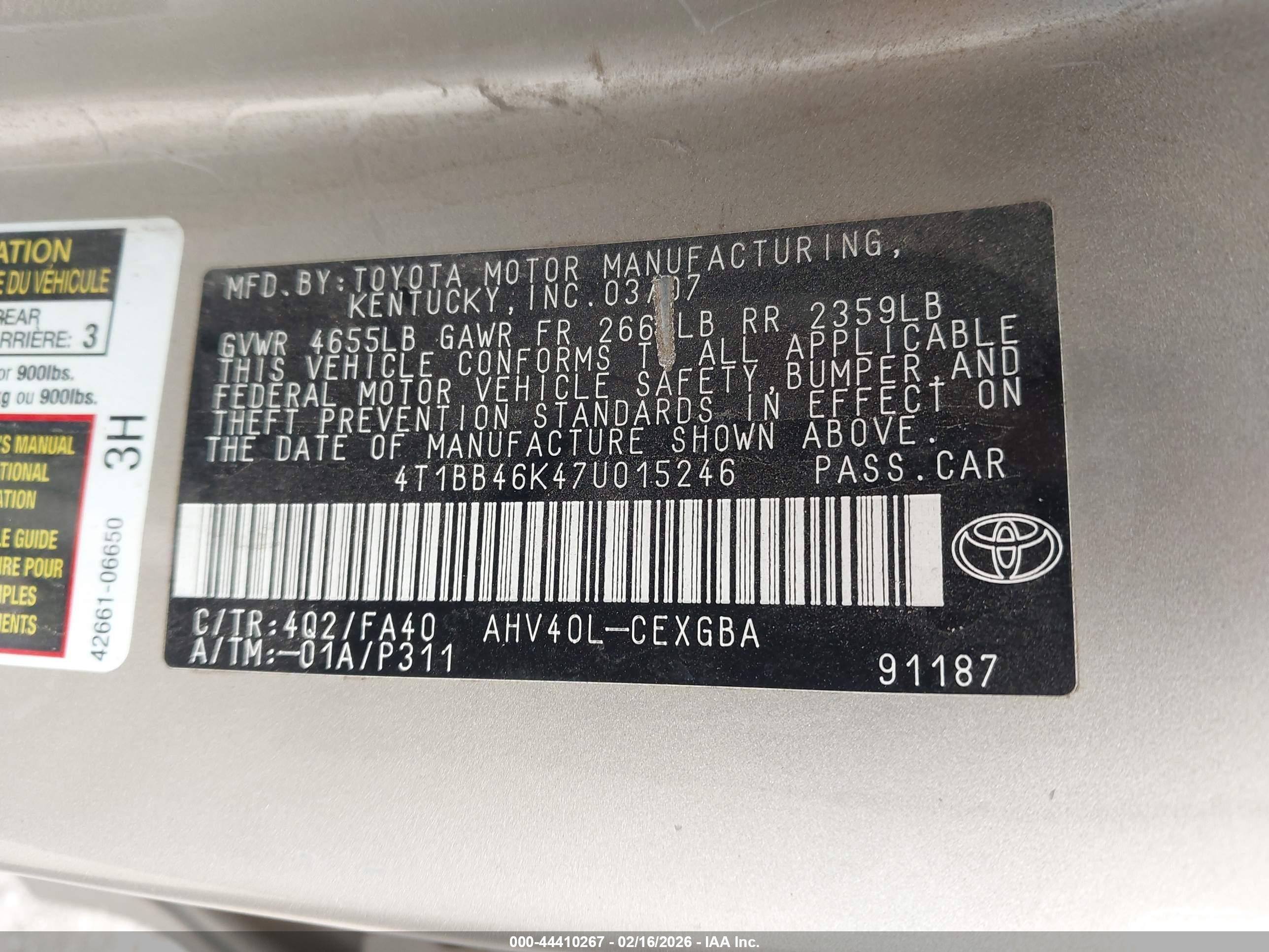 TOYOTA CAMRY image 9