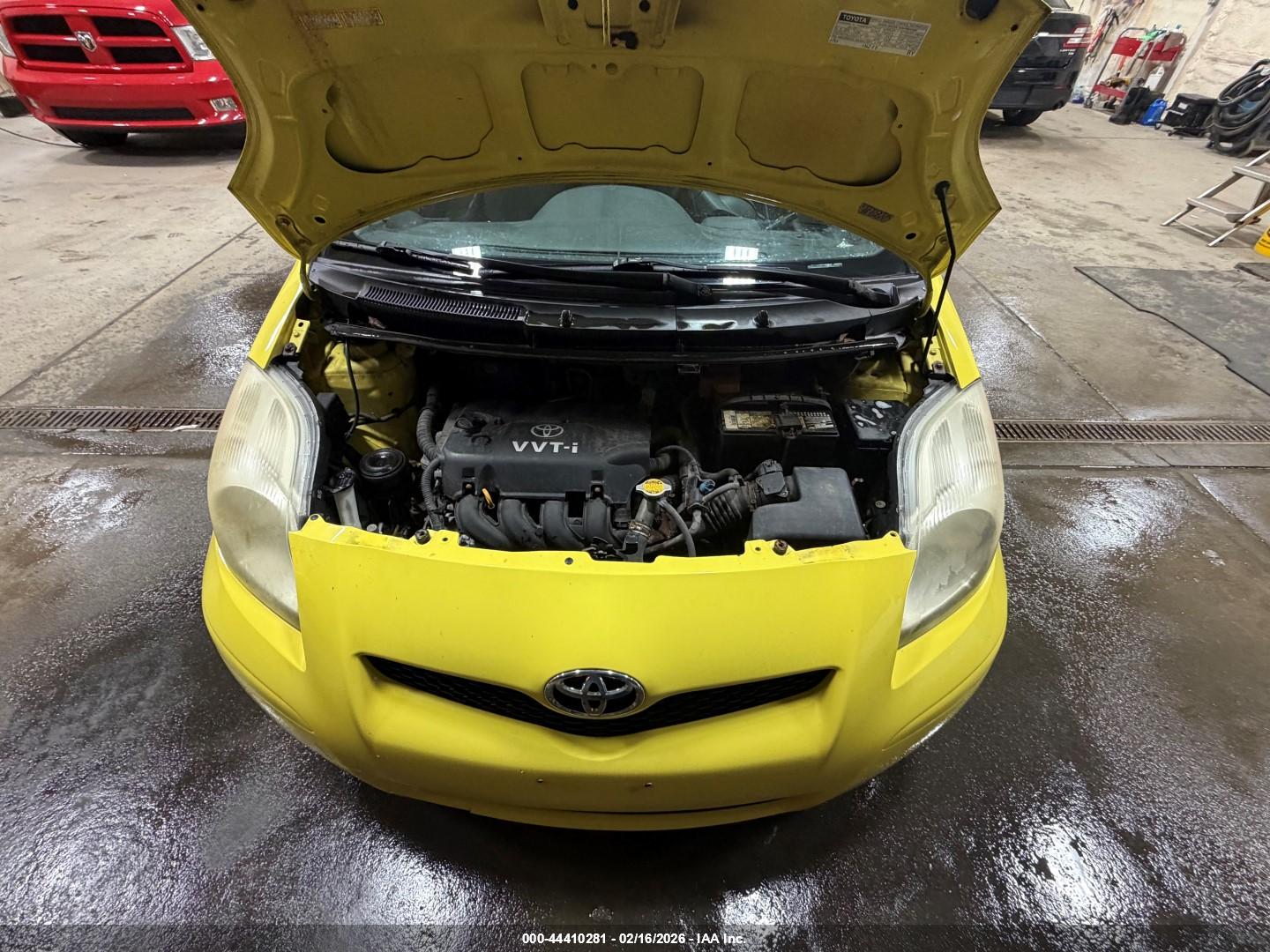 TOYOTA YARIS image 10
