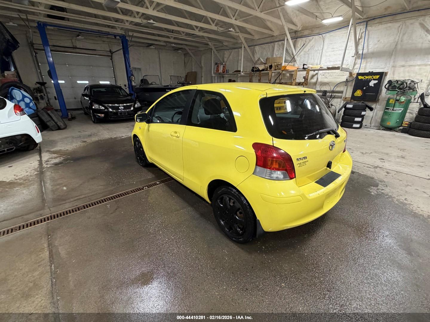 TOYOTA YARIS image 3