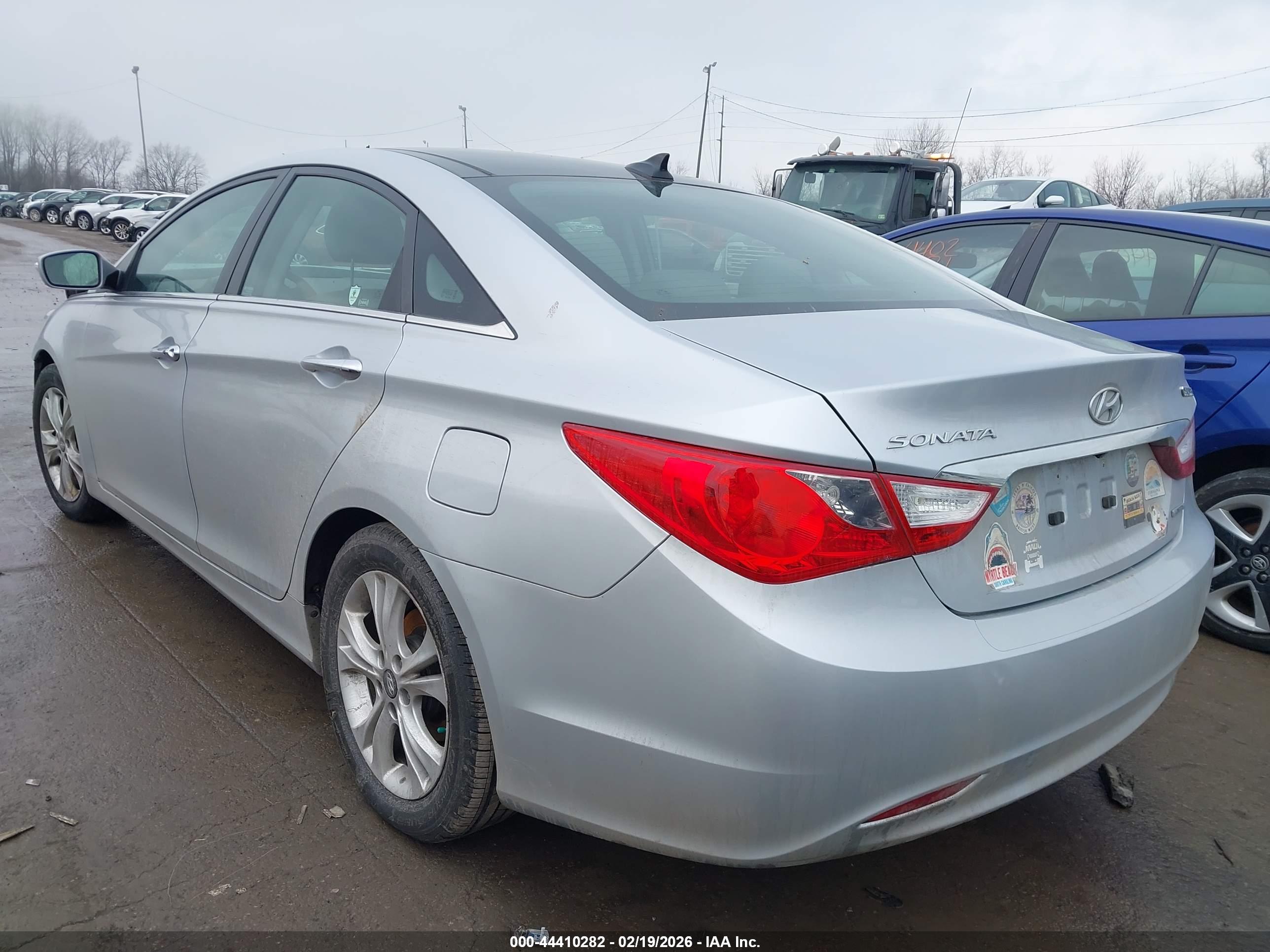HYUNDAI SONATA image 3