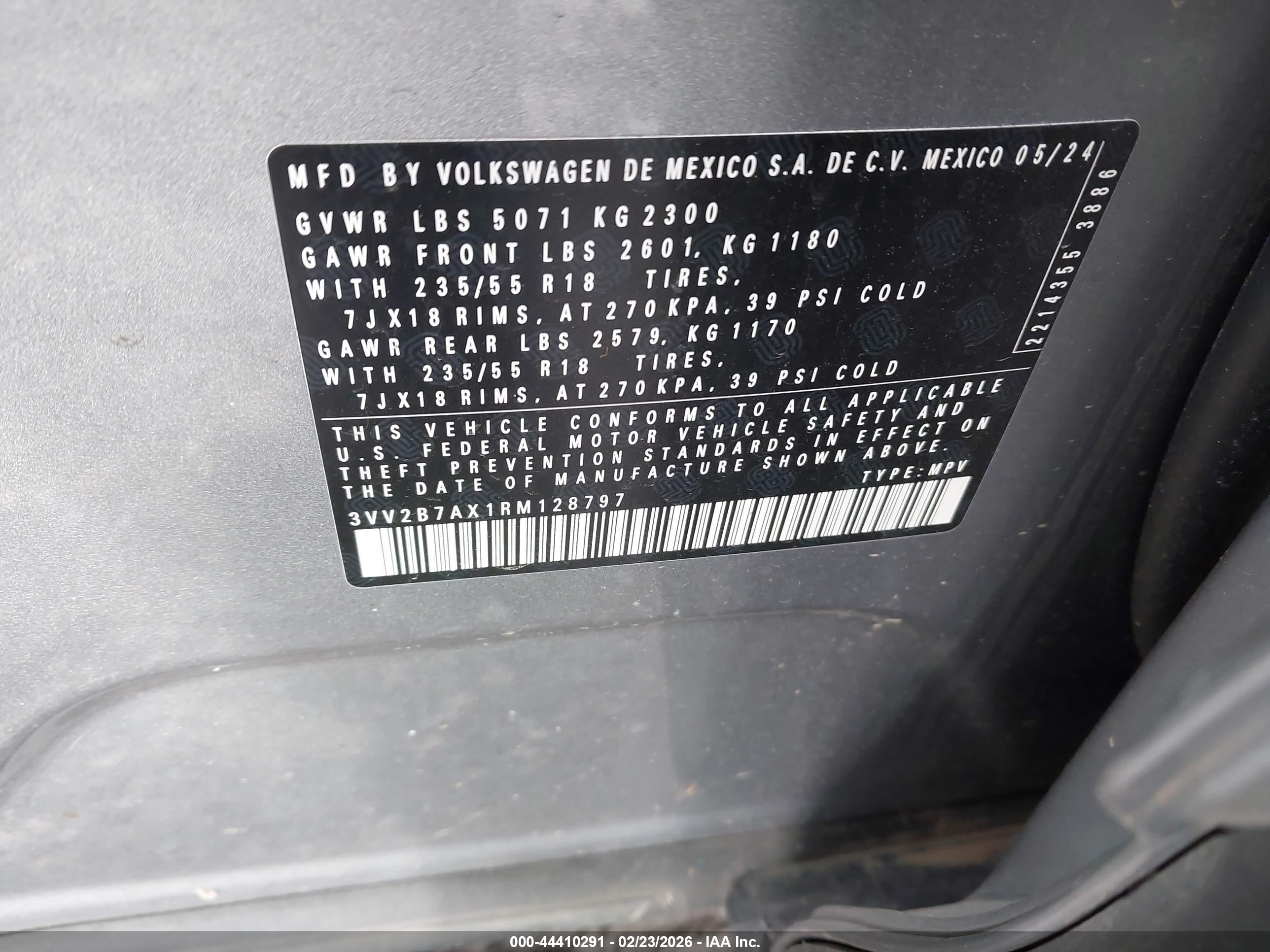 VOLKSWAGEN TIGUAN image 9