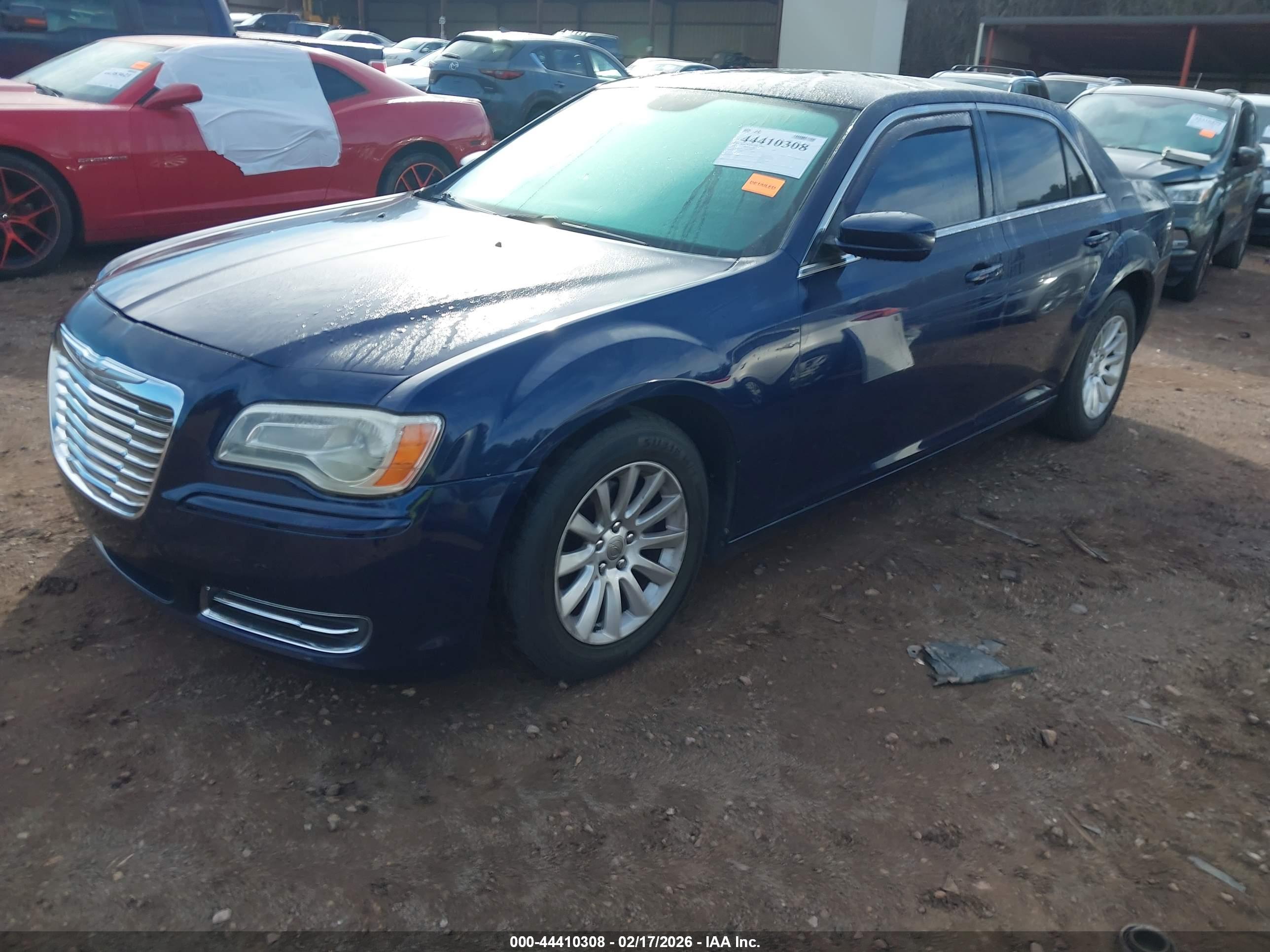 CHRYSLER 300 image 2