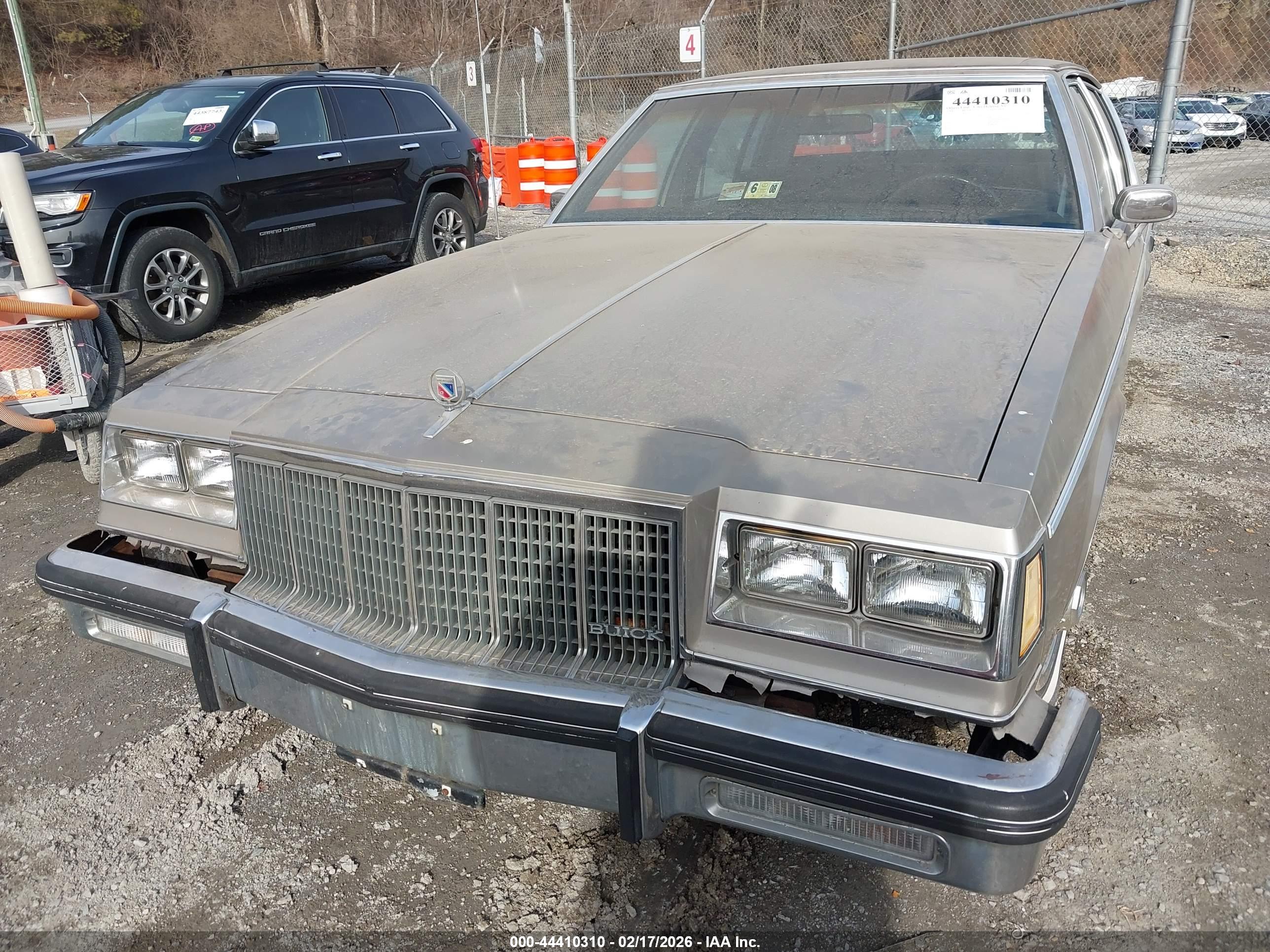 BUICK ELECTRA image 6